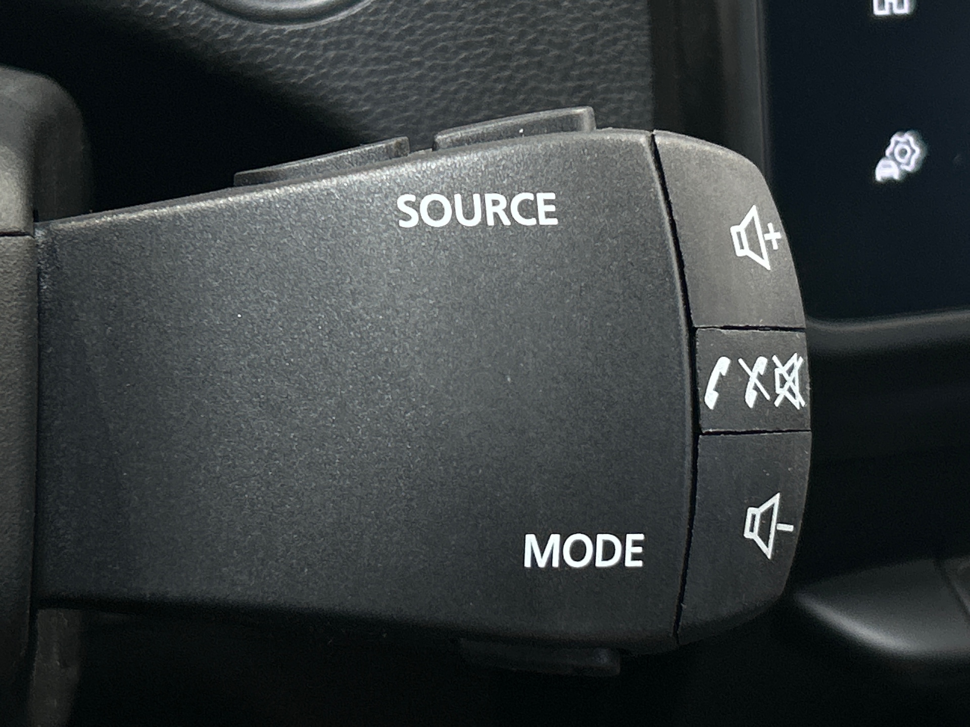 DACIA DUSTER ECO-G 100 4x2 Journey +