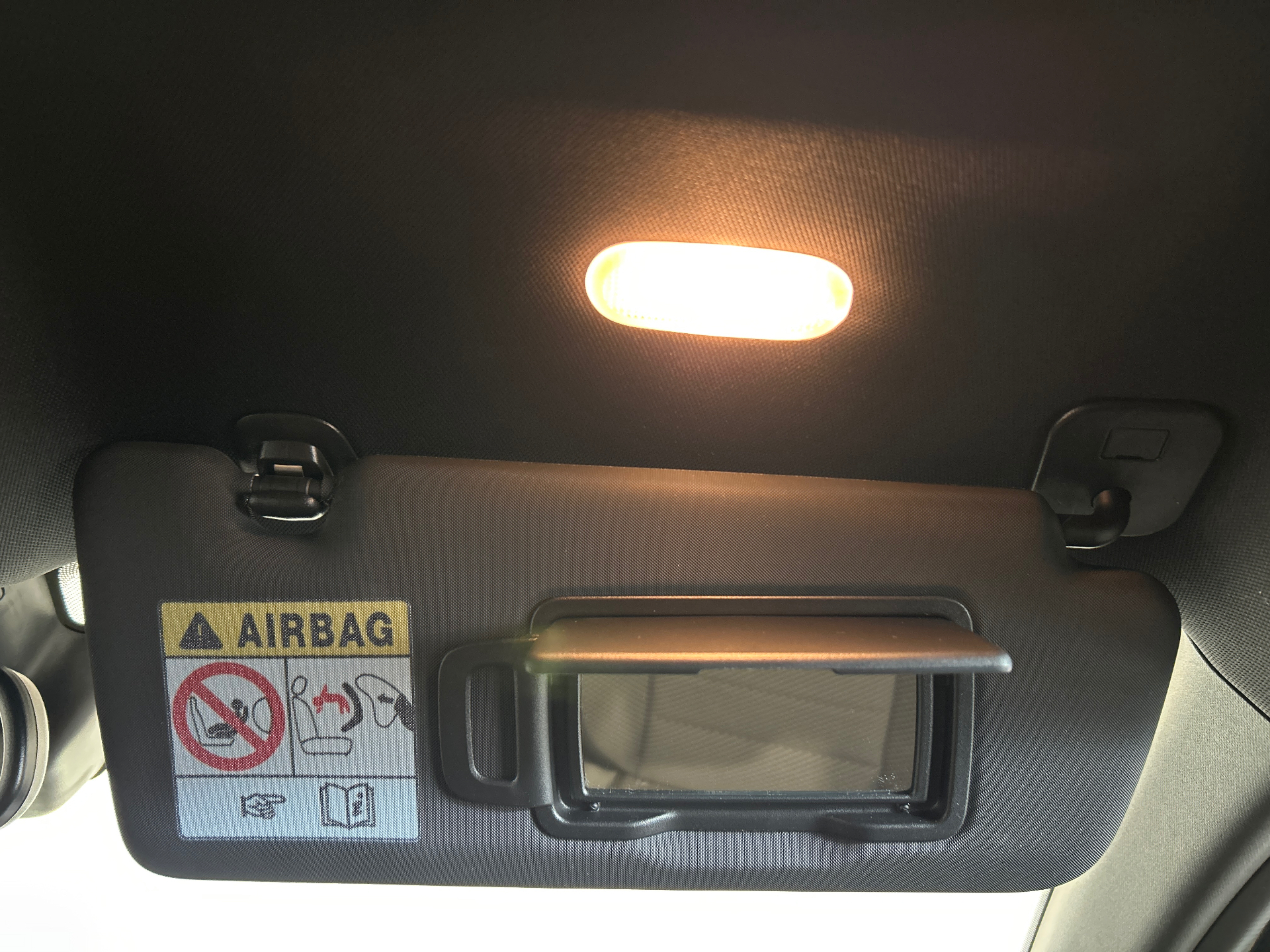 RENAULT ARKANA E-Tech 145 - 23 Techno