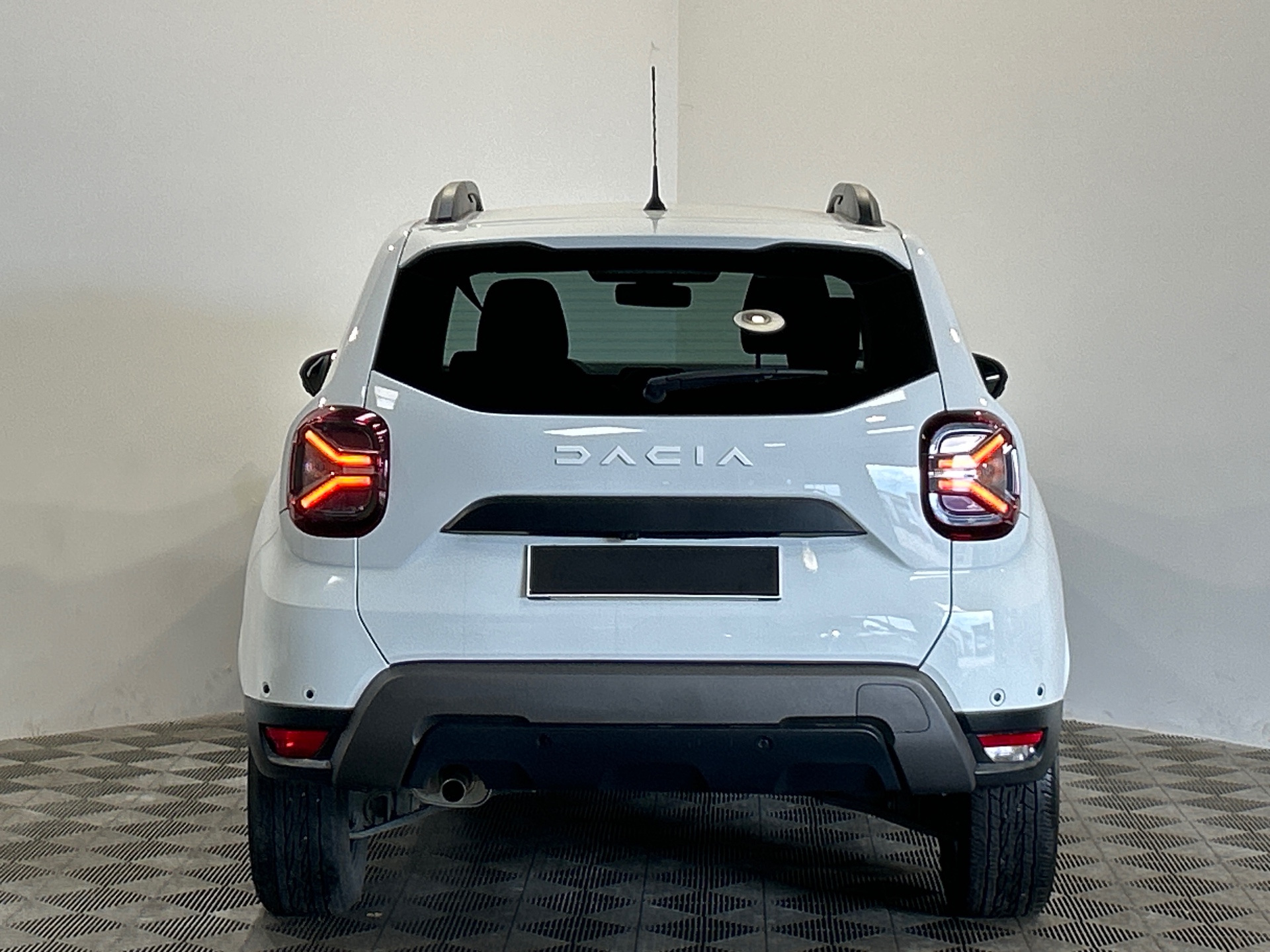 DACIA DUSTER ECO-G 100 4x2 Journey +