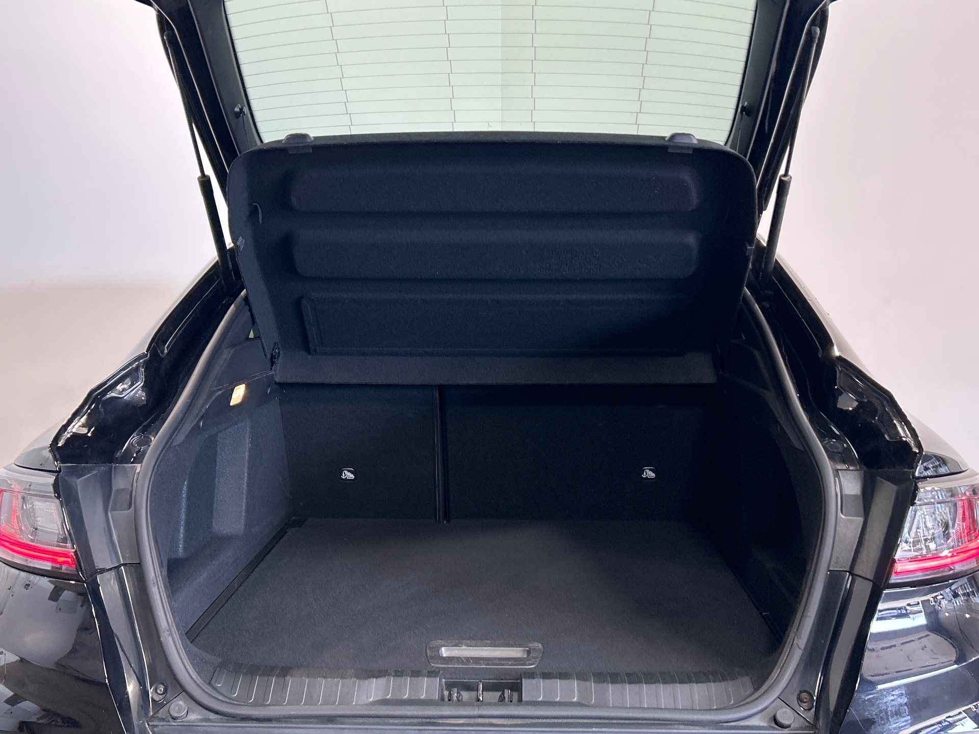 RENAULT ARKANA E-Tech 145 - 23 Techno