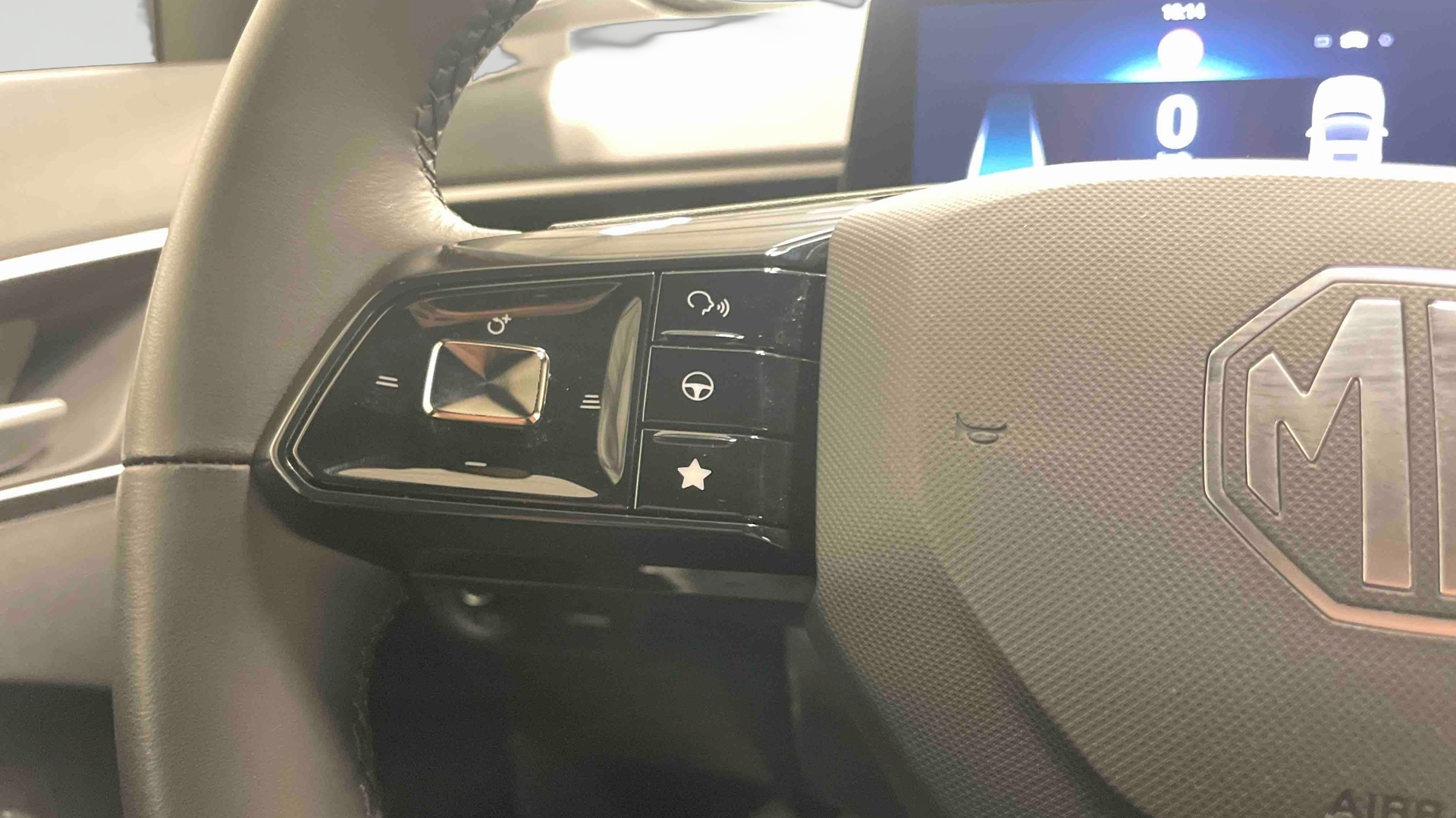 MG MG3 1.5 L Hybrid+ 195 ch Luxury