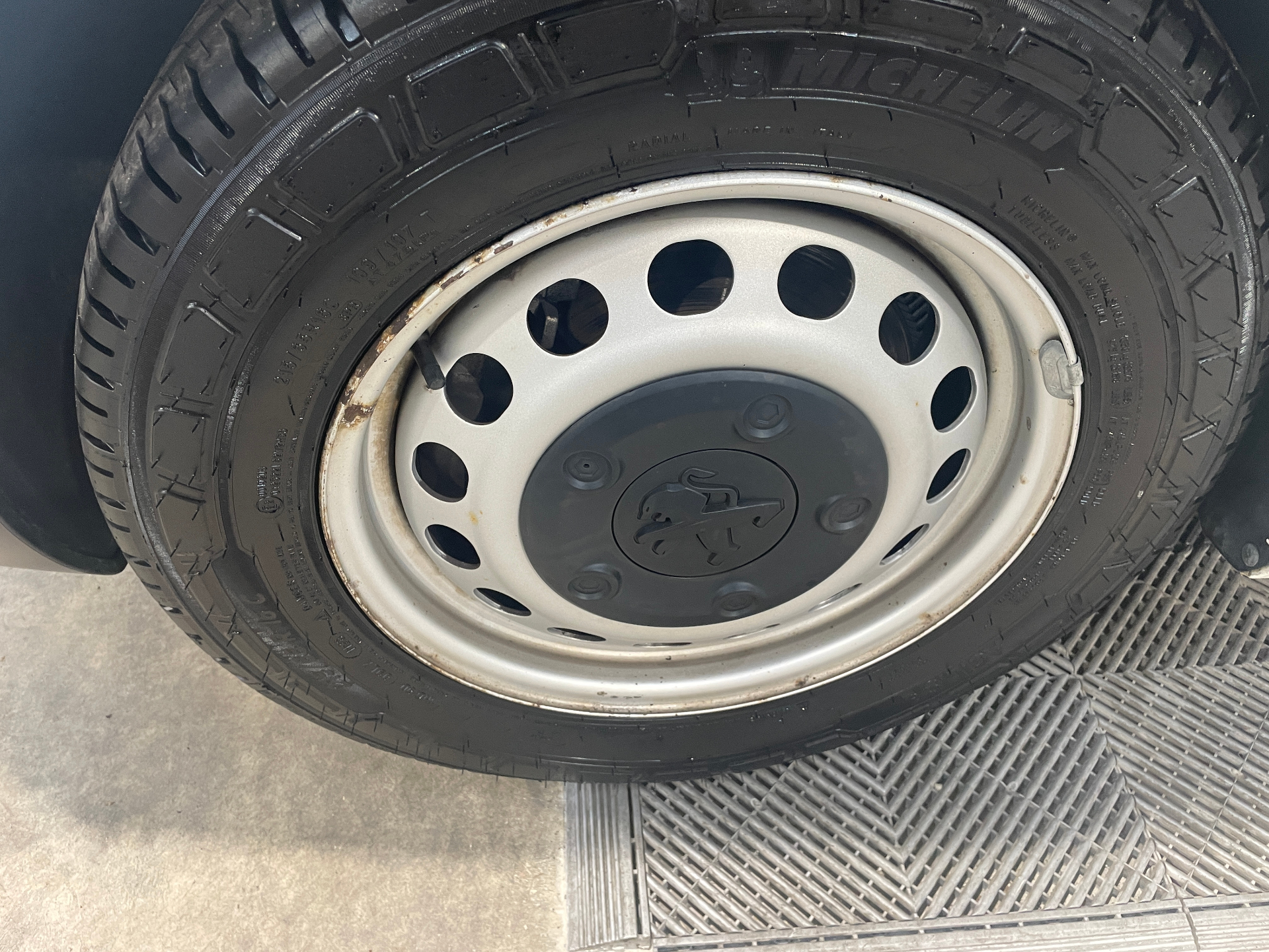 PEUGEOT EXPERT FOURGON FGN TOLE STANDARD 1.5 BLUEHDI 120 S&S BVM6 PREMIUM — expertise