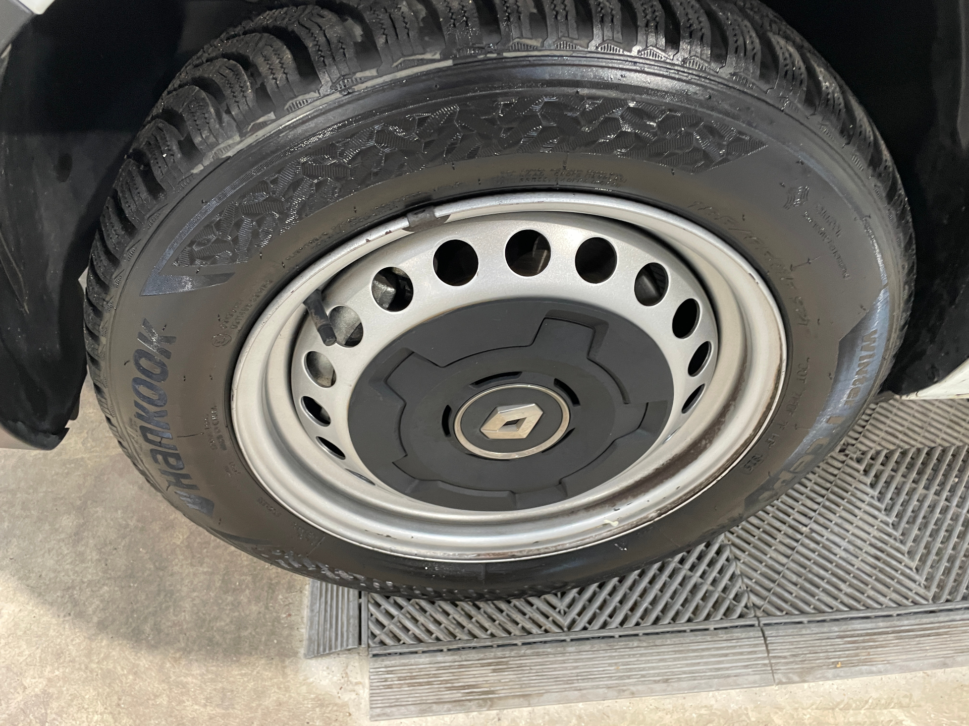 RENAULT EXPRESS VAN BLUE DCI 95 - 22 CONFORT — expertise