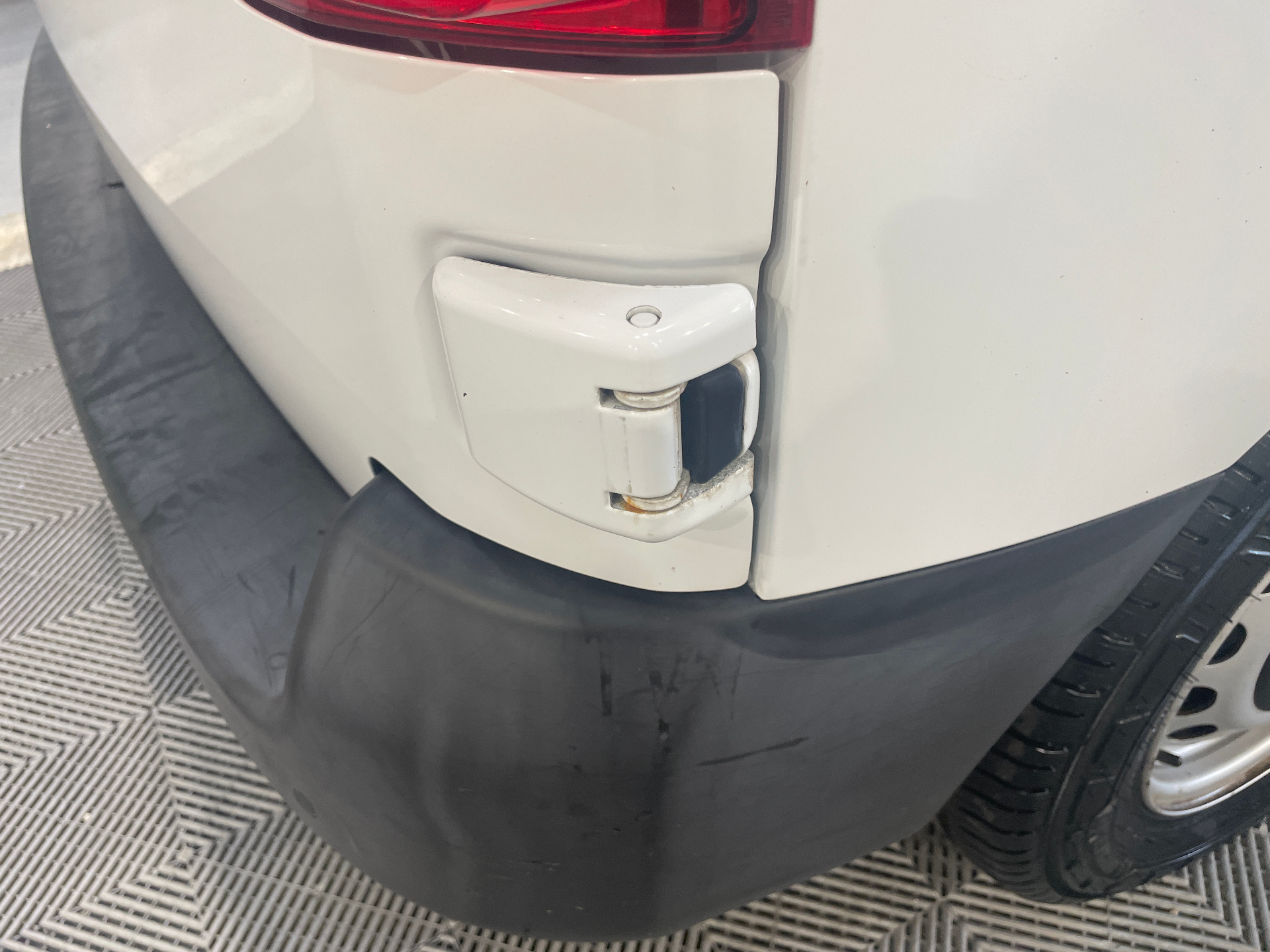 PEUGEOT EXPERT FOURGON FGN TOLE STANDARD 1.5 BLUEHDI 120 S&S BVM6 PREMIUM — expertise