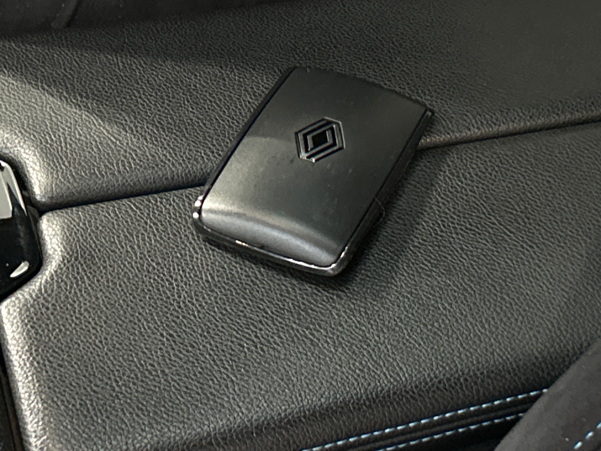 RENAULT AUSTRAL E-Tech hybrid 200 Techno esprit Alpine