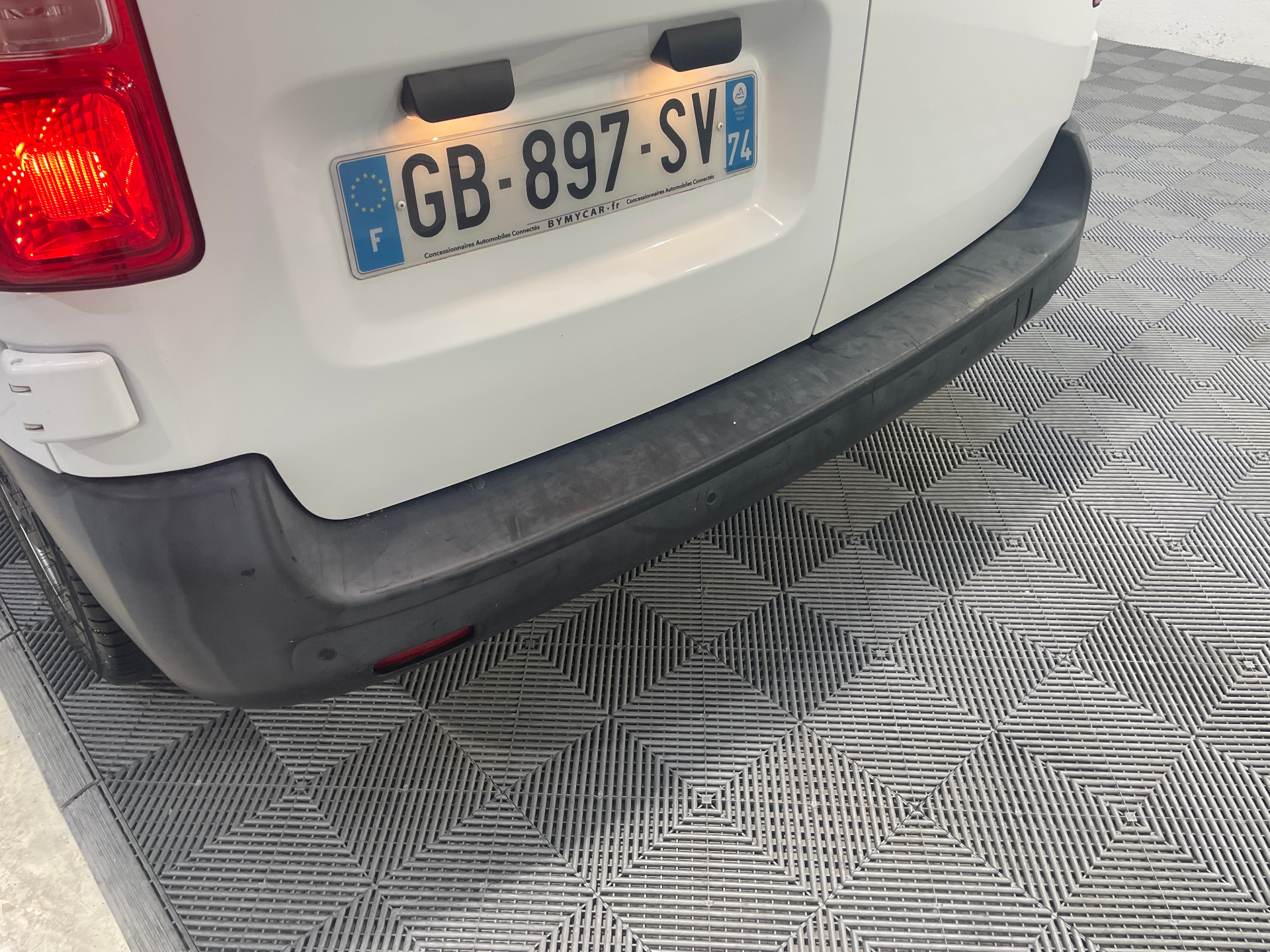 PEUGEOT EXPERT FOURGON FGN TOLE STANDARD 1.5 BLUEHDI 120 S&S BVM6 PREMIUM — expertise