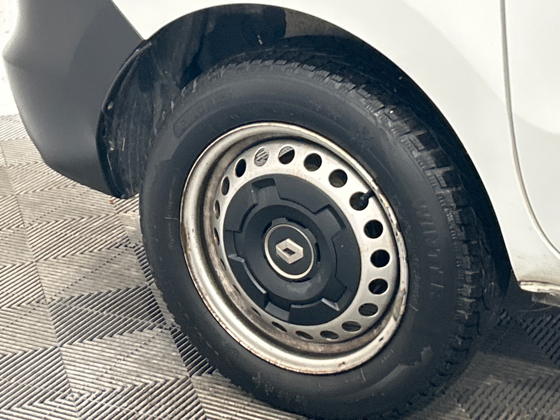 RENAULT EXPRESS VAN Confort Blue dCi 95 - 22 — expertise