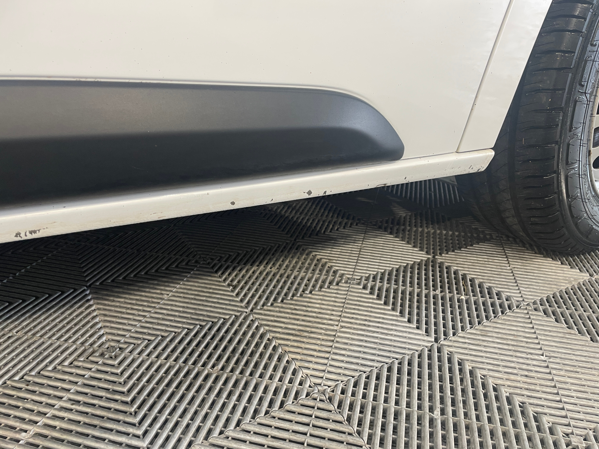 PEUGEOT EXPERT FOURGON FGN TOLE STANDARD 1.5 BLUEHDI 120 S&S BVM6 PREMIUM — expertise