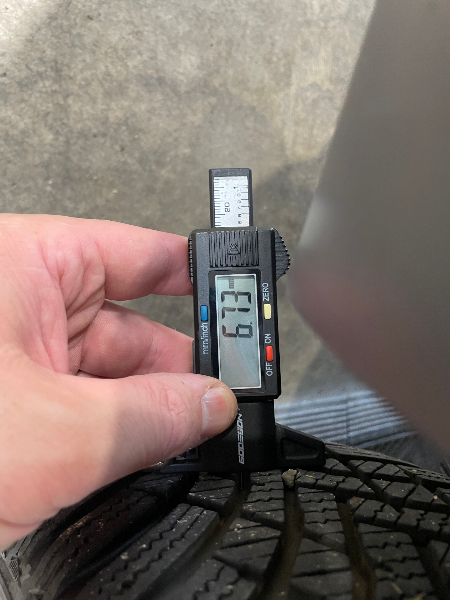 RENAULT EXPRESS VAN BLUE DCI 95 - 22 CONFORT — expertise