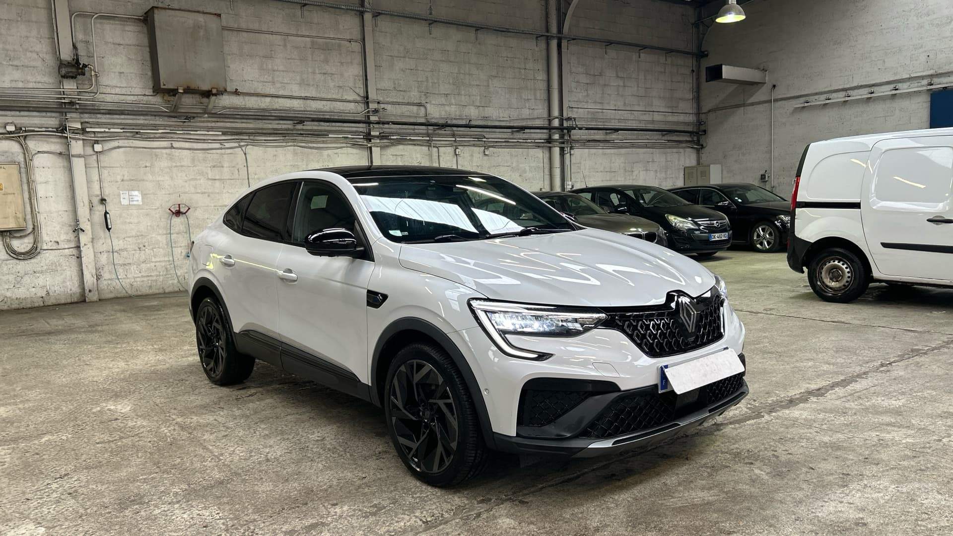RENAULT ARKANA E-Tech 145 - 23 esprit Alpine