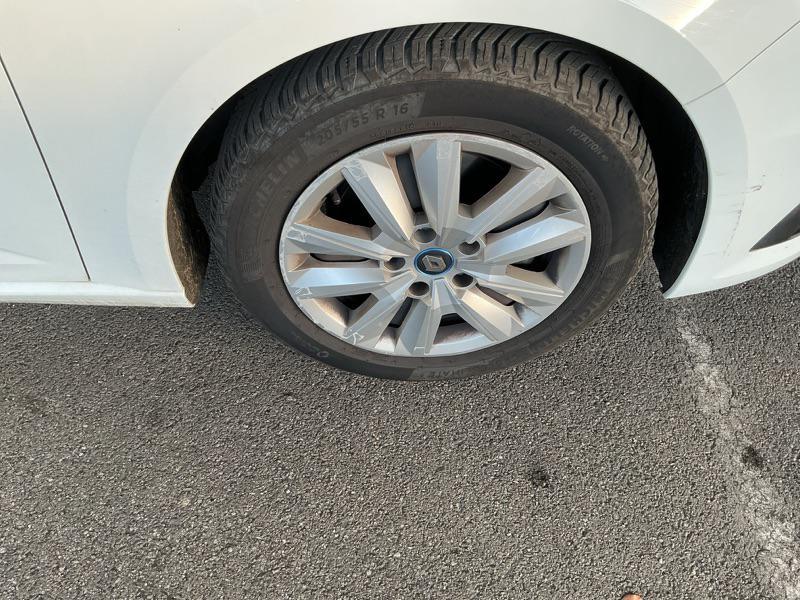 RENAULT MEGANE IV ESTATE E-TECH Plug-In Hybride 160 Business — expertise