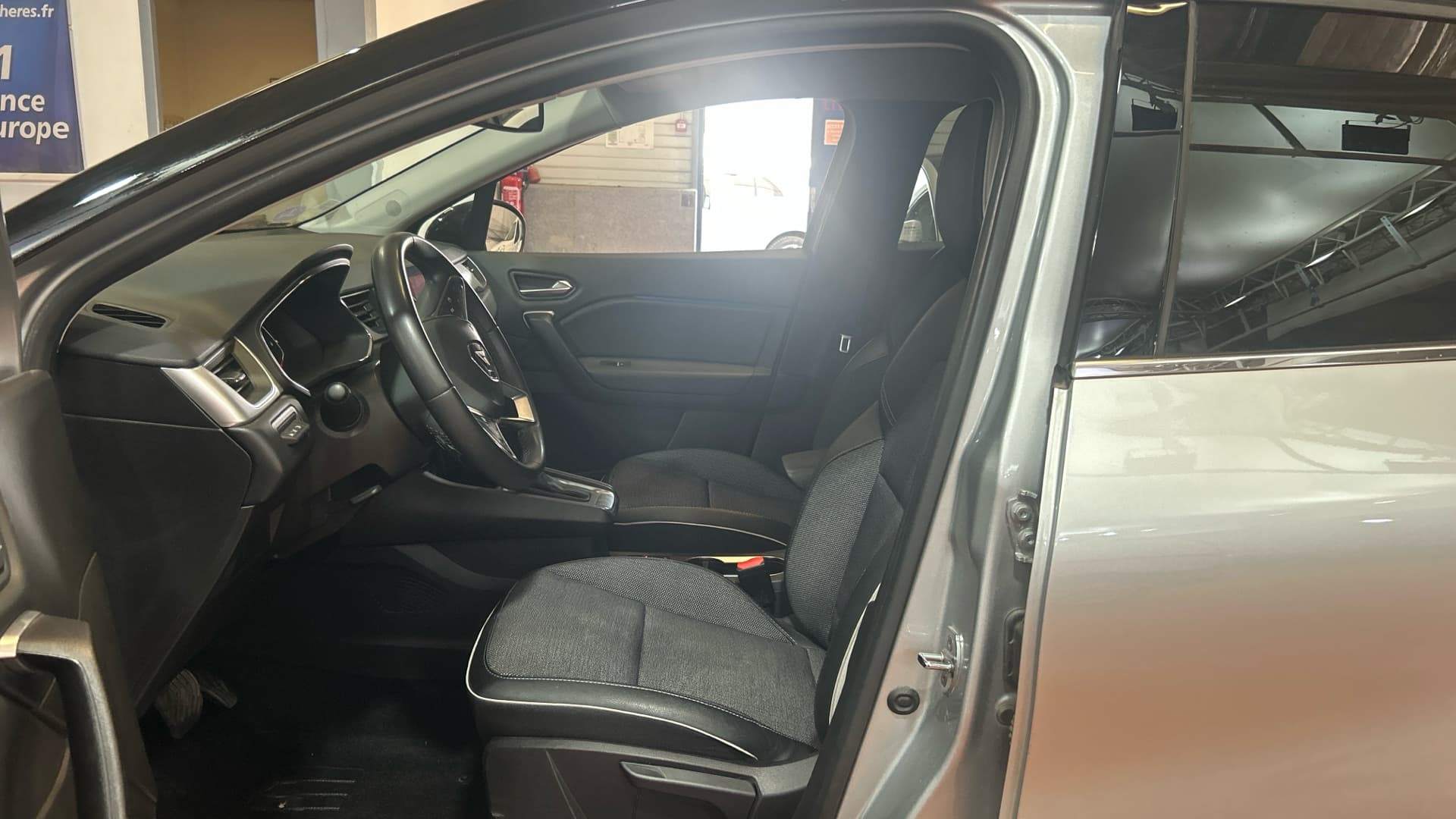 RENAULT CAPTUR TCe 160 EDC - 21 Intens