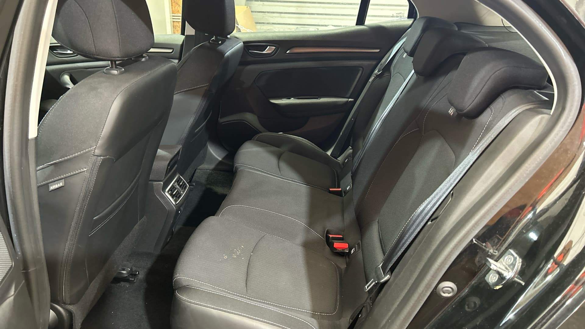 RENAULT MEGANE IV BERLINE Blue dCi 115 - 21B Business