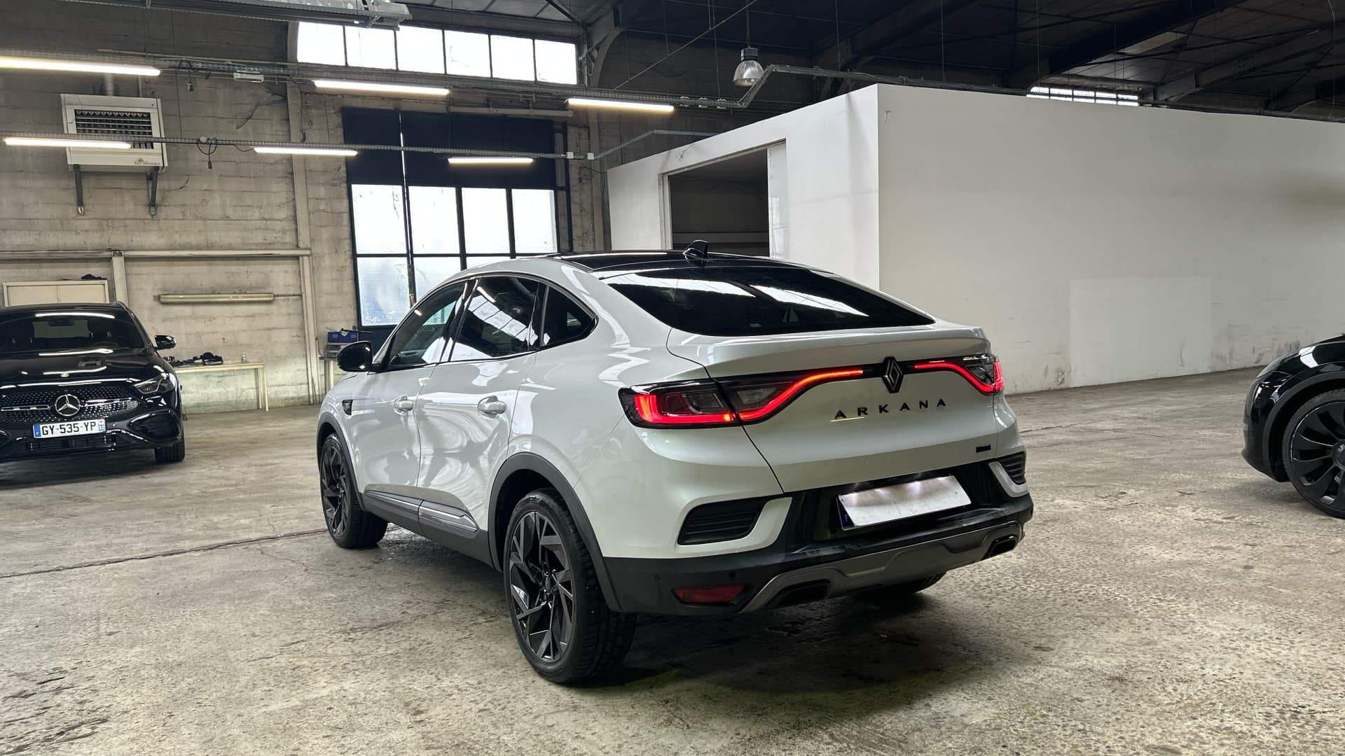 RENAULT ARKANA E-Tech 145 - 23 esprit Alpine
