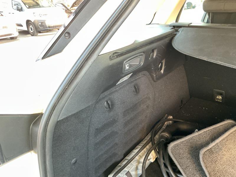 RENAULT MEGANE IV ESTATE E-TECH Plug-In Hybride 160 Business — expertise