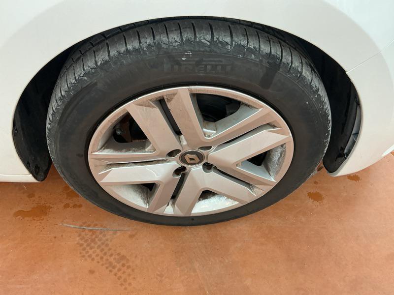 RENAULT CLIO V Blue dCi 100 - 21N Business — expertise