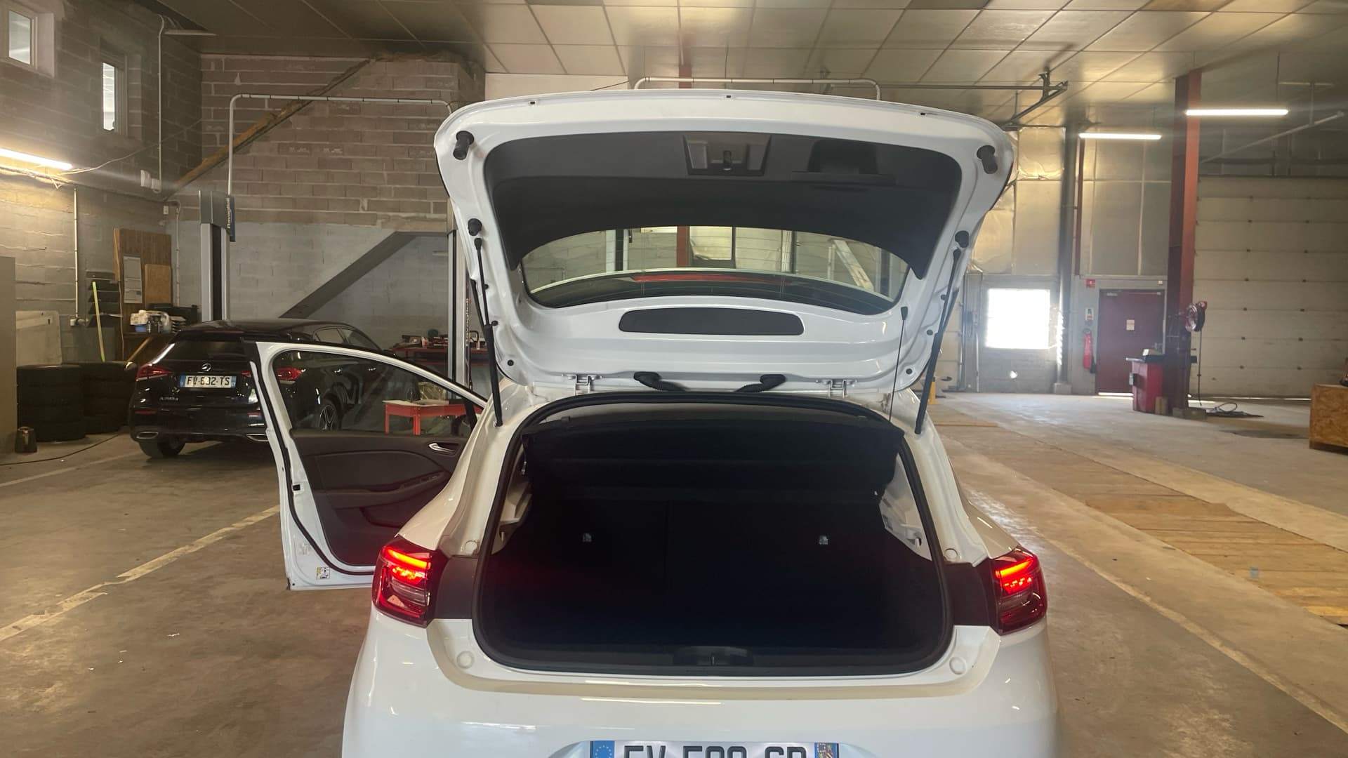 RENAULT CLIO V TCe 90 Business