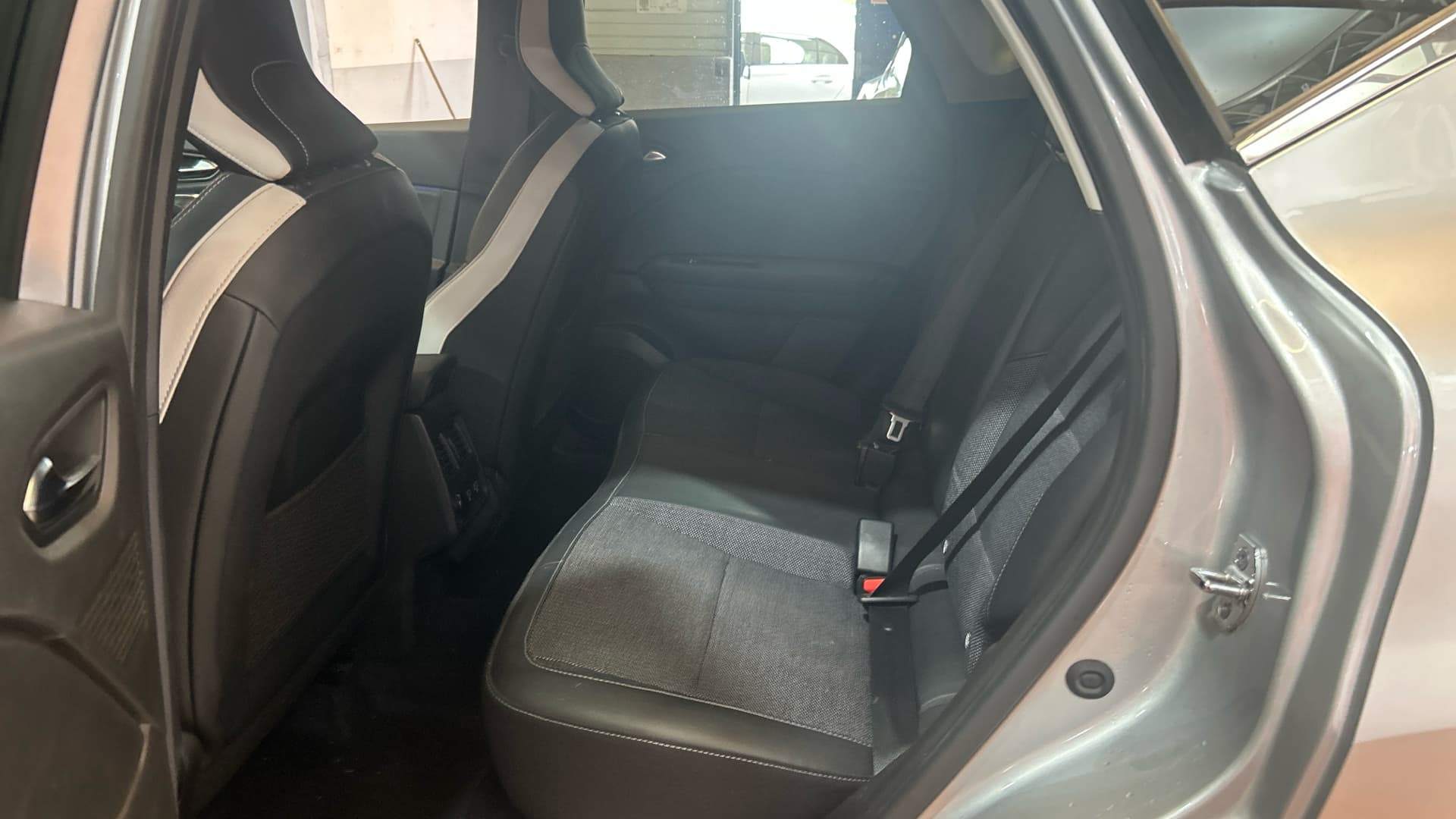 RENAULT CAPTUR TCe 160 EDC - 21 Intens