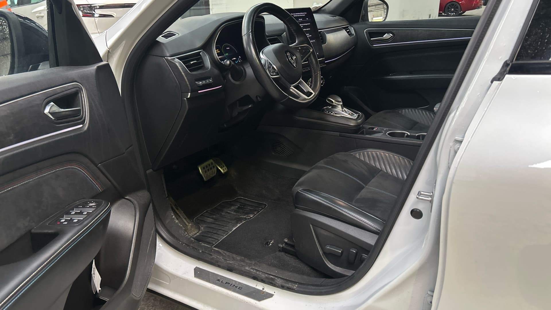 RENAULT ARKANA E-Tech 145 - 23 esprit Alpine