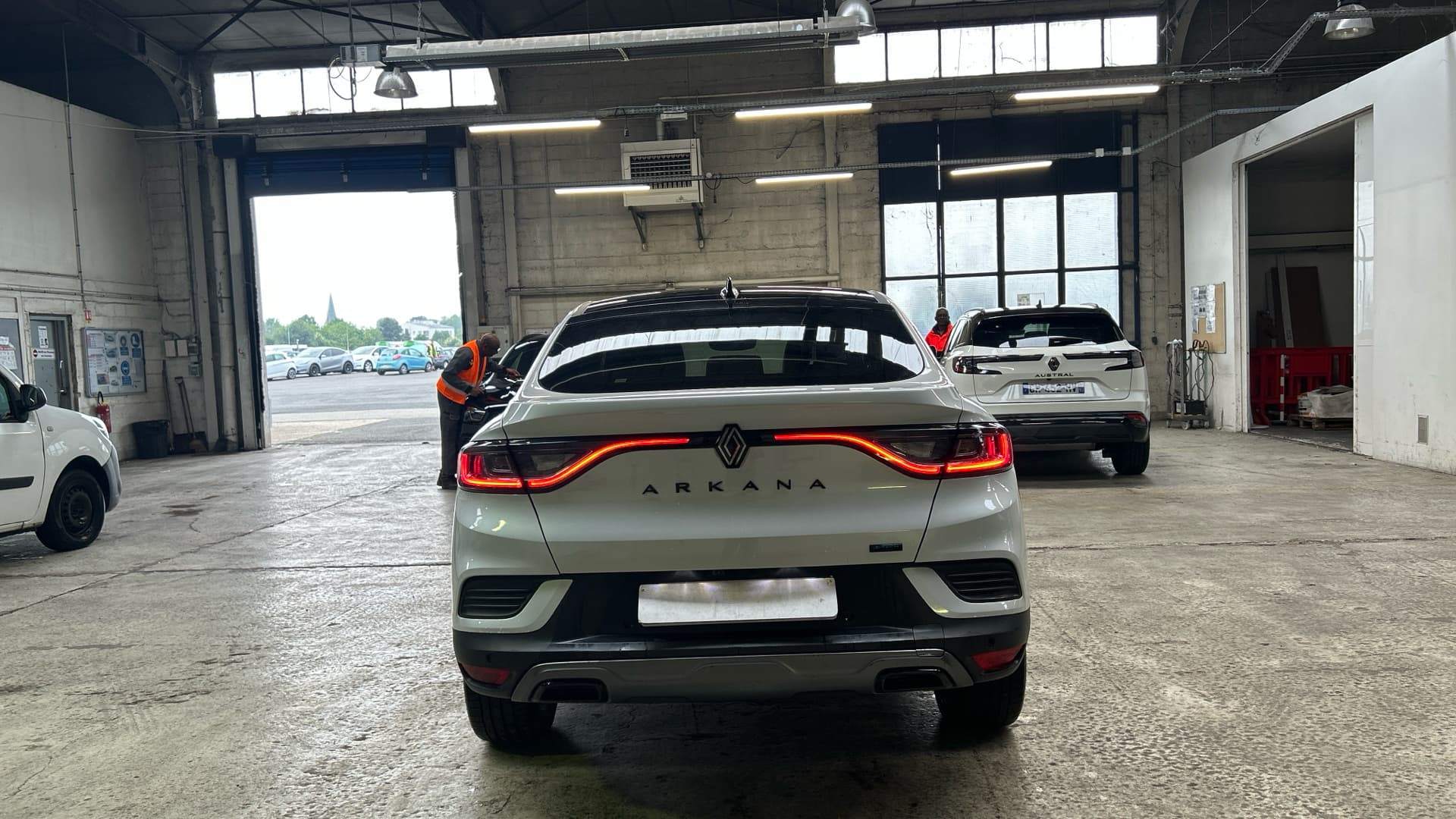 RENAULT ARKANA E-Tech 145 - 23 esprit Alpine