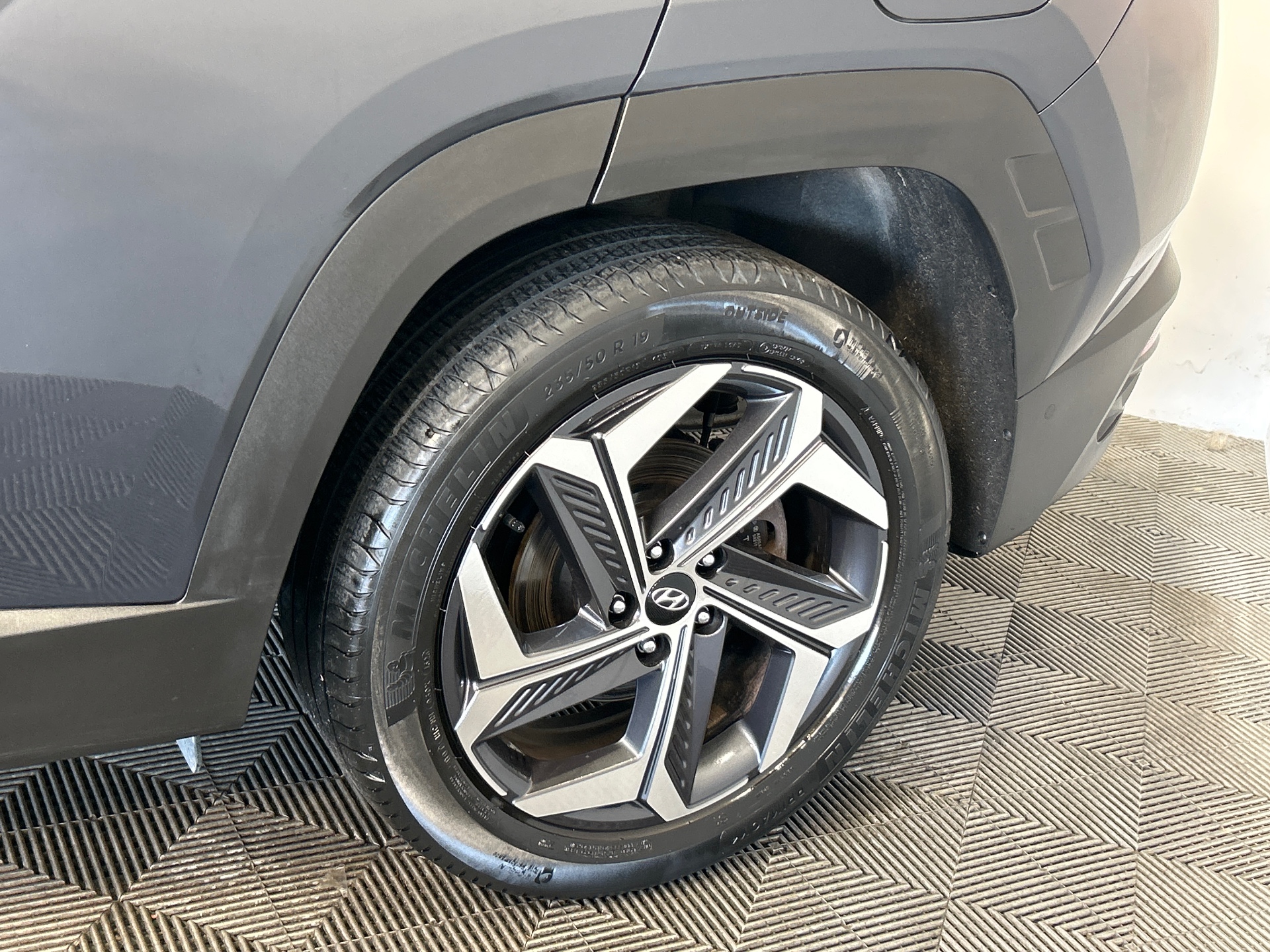 HYUNDAI TUCSON 1.6 T-GDI 230 Hybrid BVA6 Executive — expertise