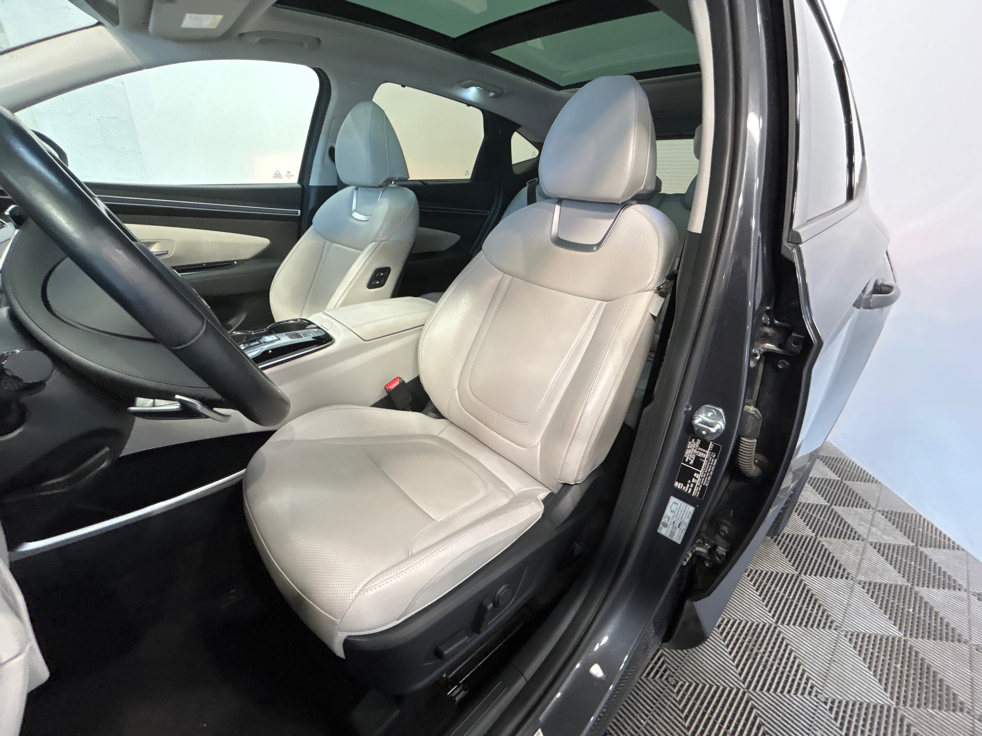 HYUNDAI TUCSON 1.6 T-GDI 230 Hybrid BVA6 Executive