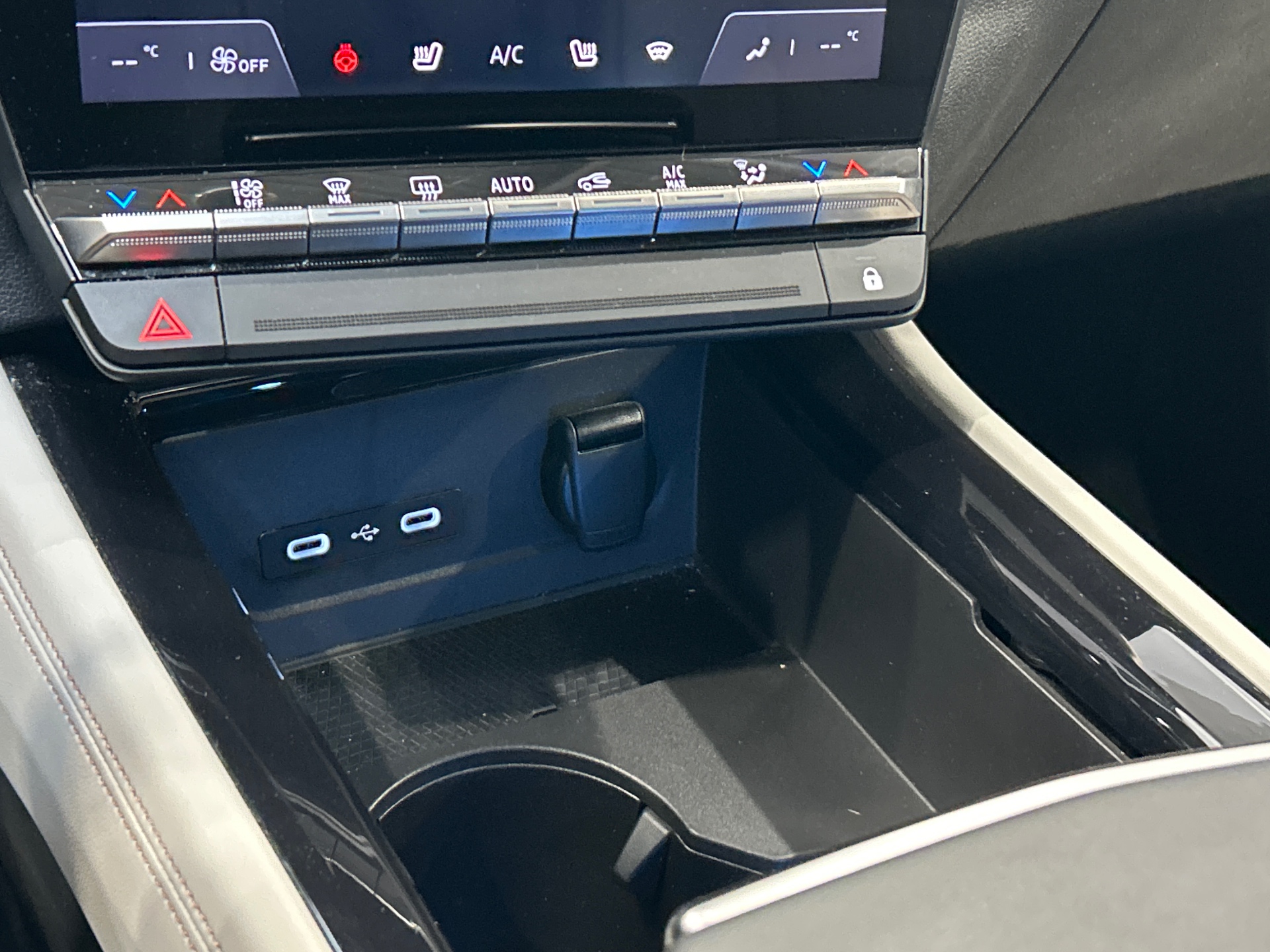 RENAULT ESPACE VI E-Tech hybrid 200 Iconic