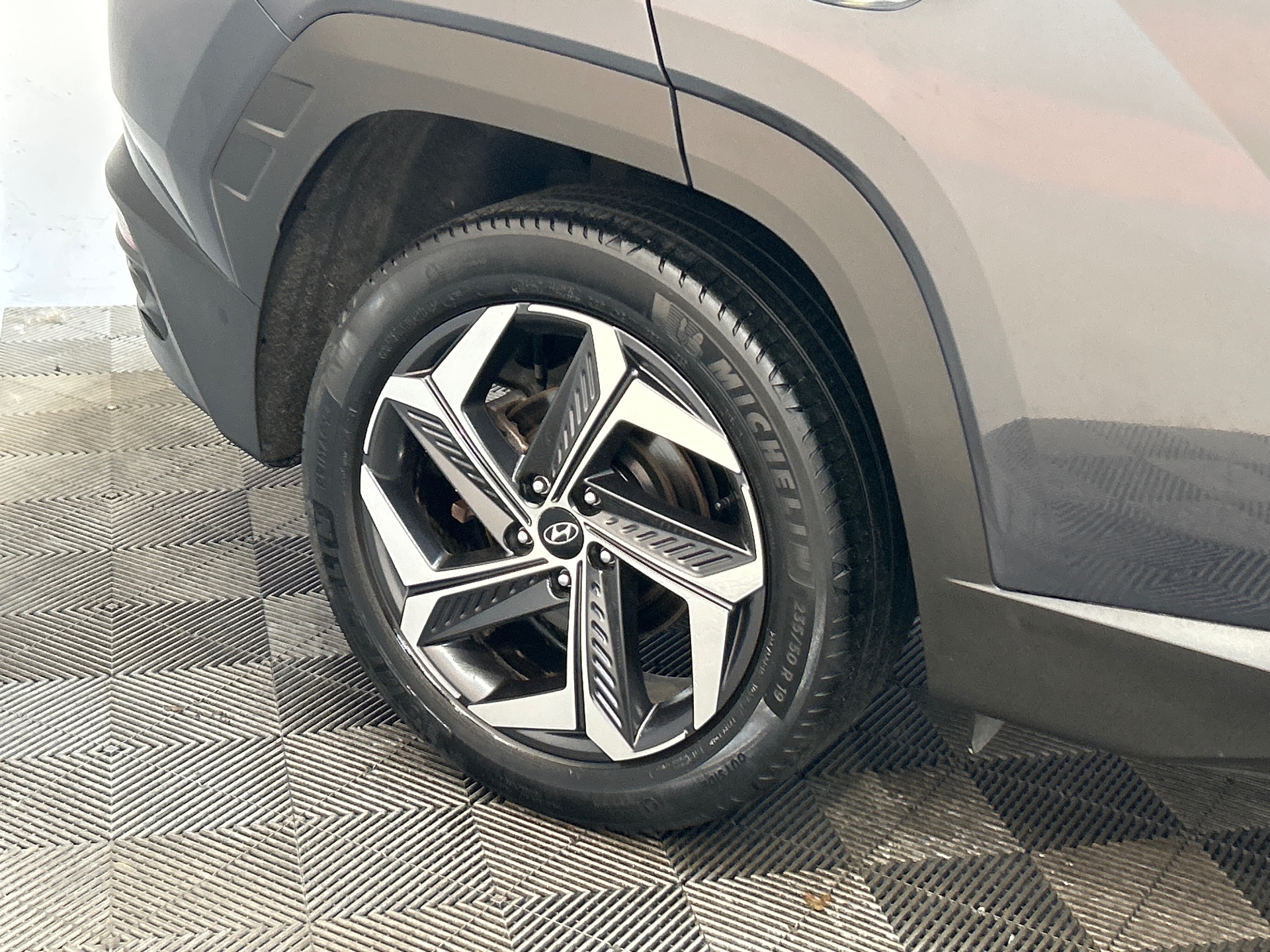 HYUNDAI TUCSON 1.6 T-GDI 230 Hybrid BVA6 Executive — expertise