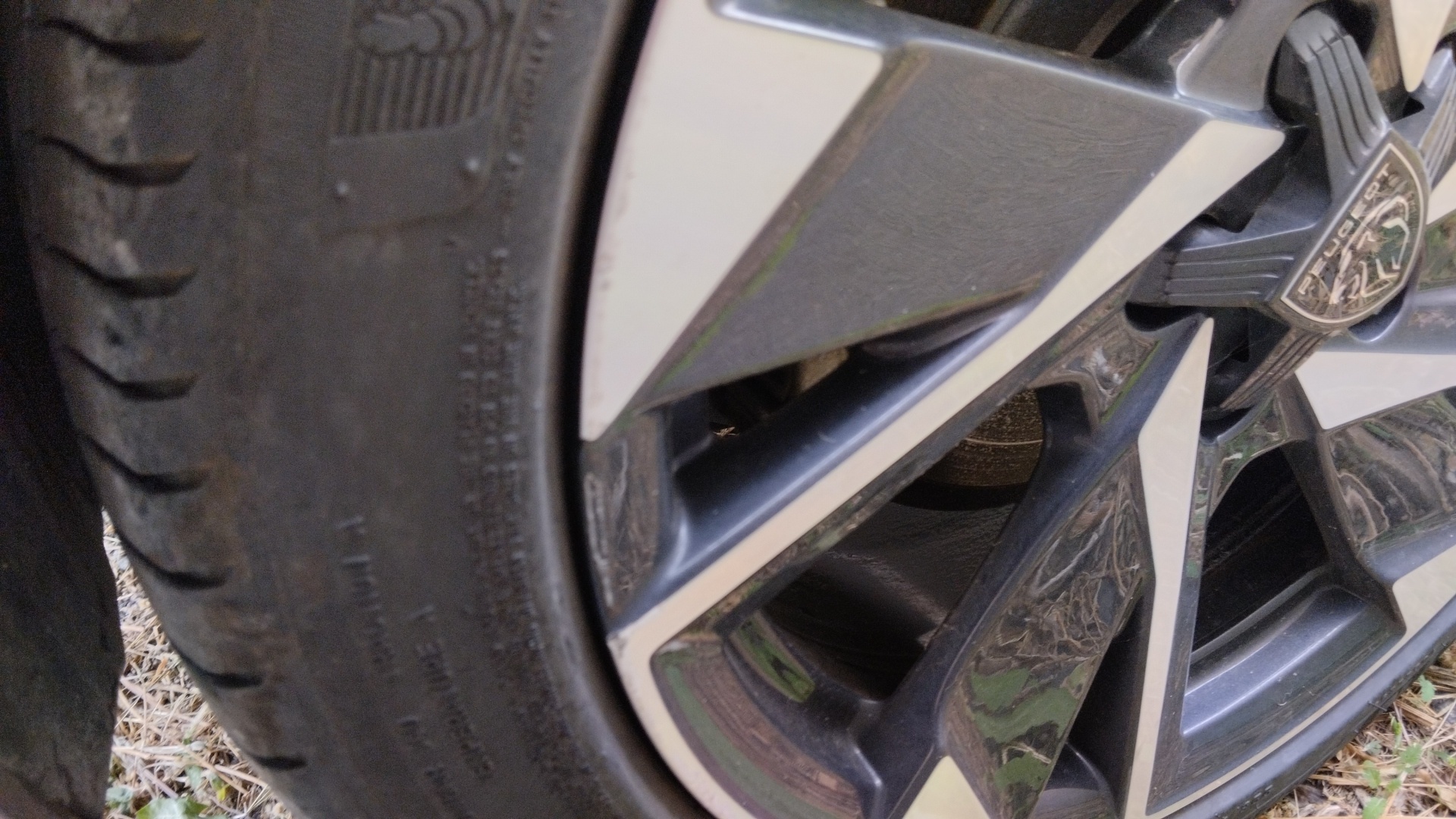 PEUGEOT 308 Allure Hybrid 145 ch e-DCS6 — expertise