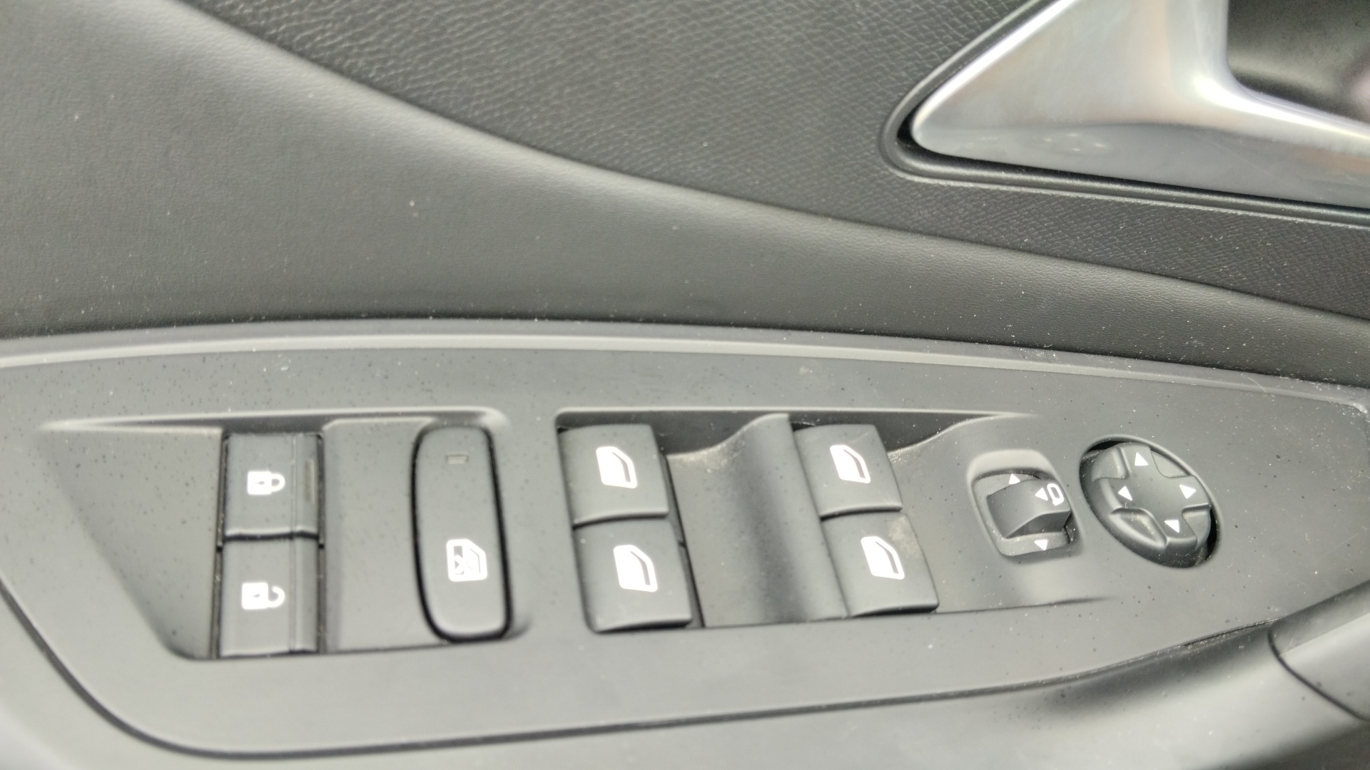 PEUGEOT 308 Allure Hybrid 145 ch e-DCS6