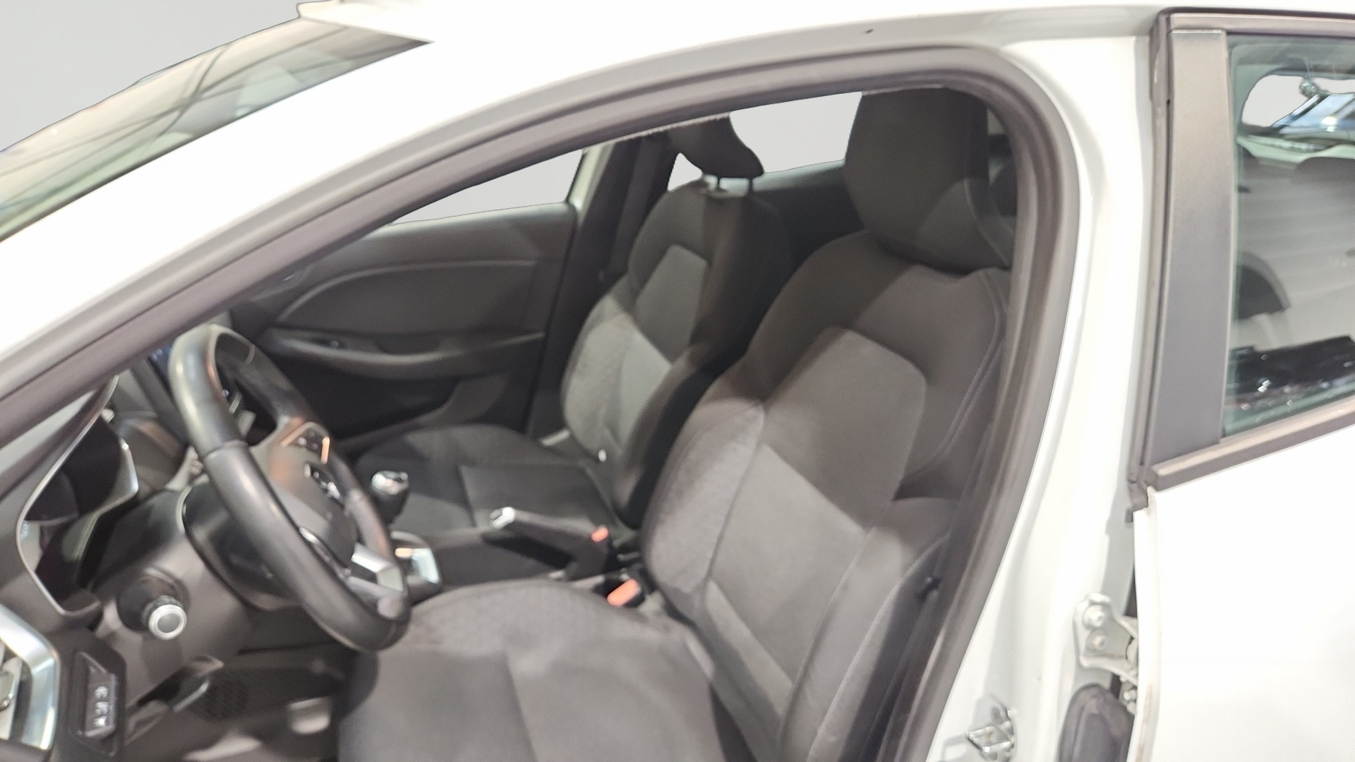 RENAULT CLIO V TCe 90 - 21 Business