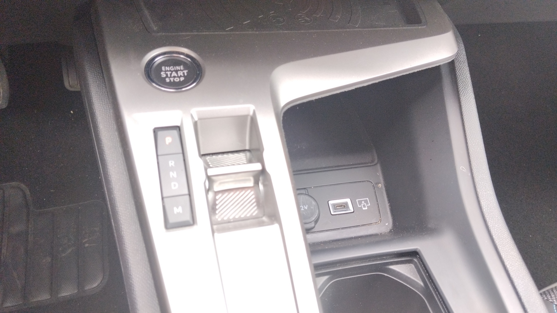 PEUGEOT 308 Allure Hybrid 145 ch e-DCS6