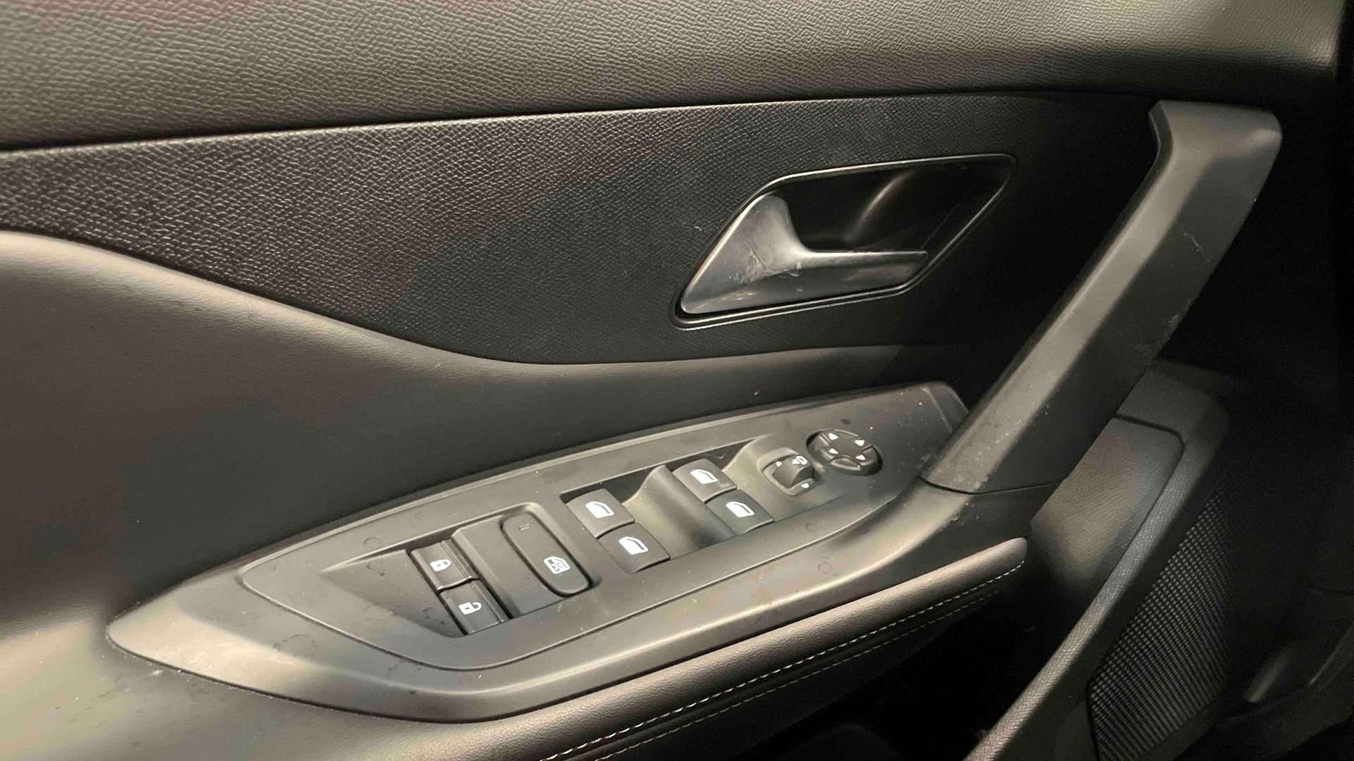 PEUGEOT 308 BlueHDi 130ch S&S EAT8 Allure