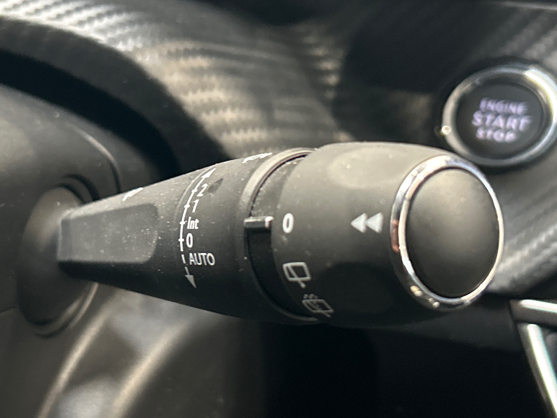 PEUGEOT 208 GT PURETECH 100 S&S BVM6