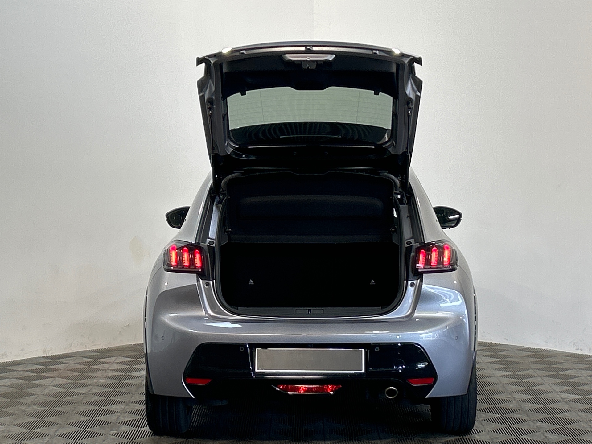 PEUGEOT 208 GT PURETECH 100 S&S BVM6