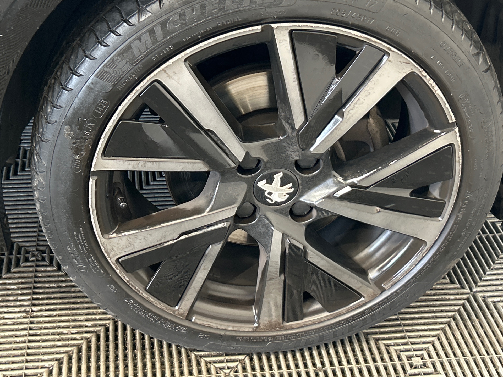 PEUGEOT 208 GT PURETECH 100 S&S BVM6 — expertise