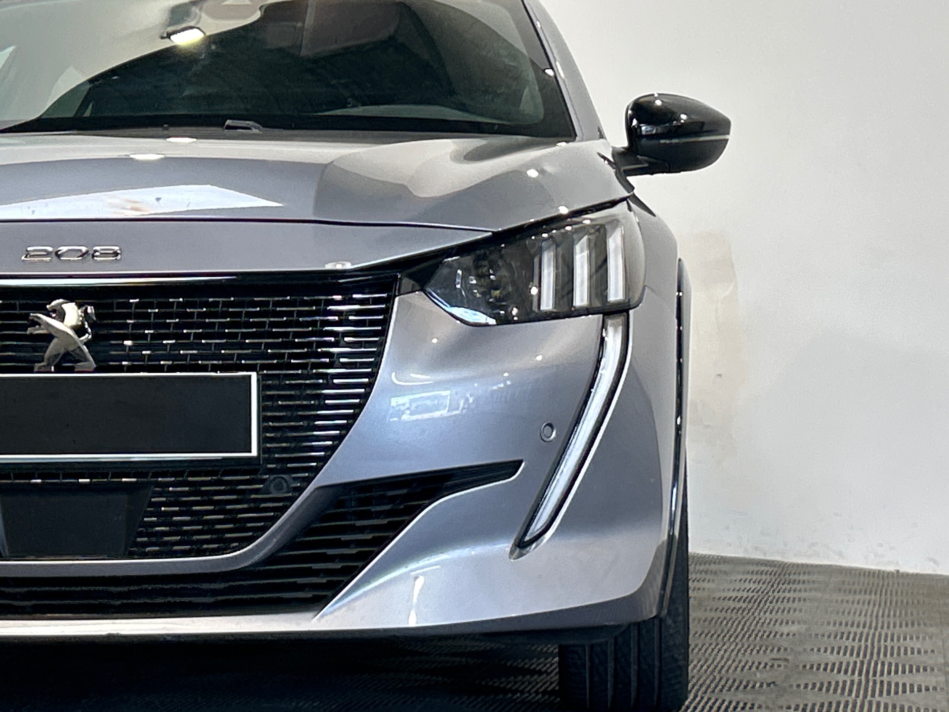 PEUGEOT 208 GT PURETECH 100 S&S BVM6