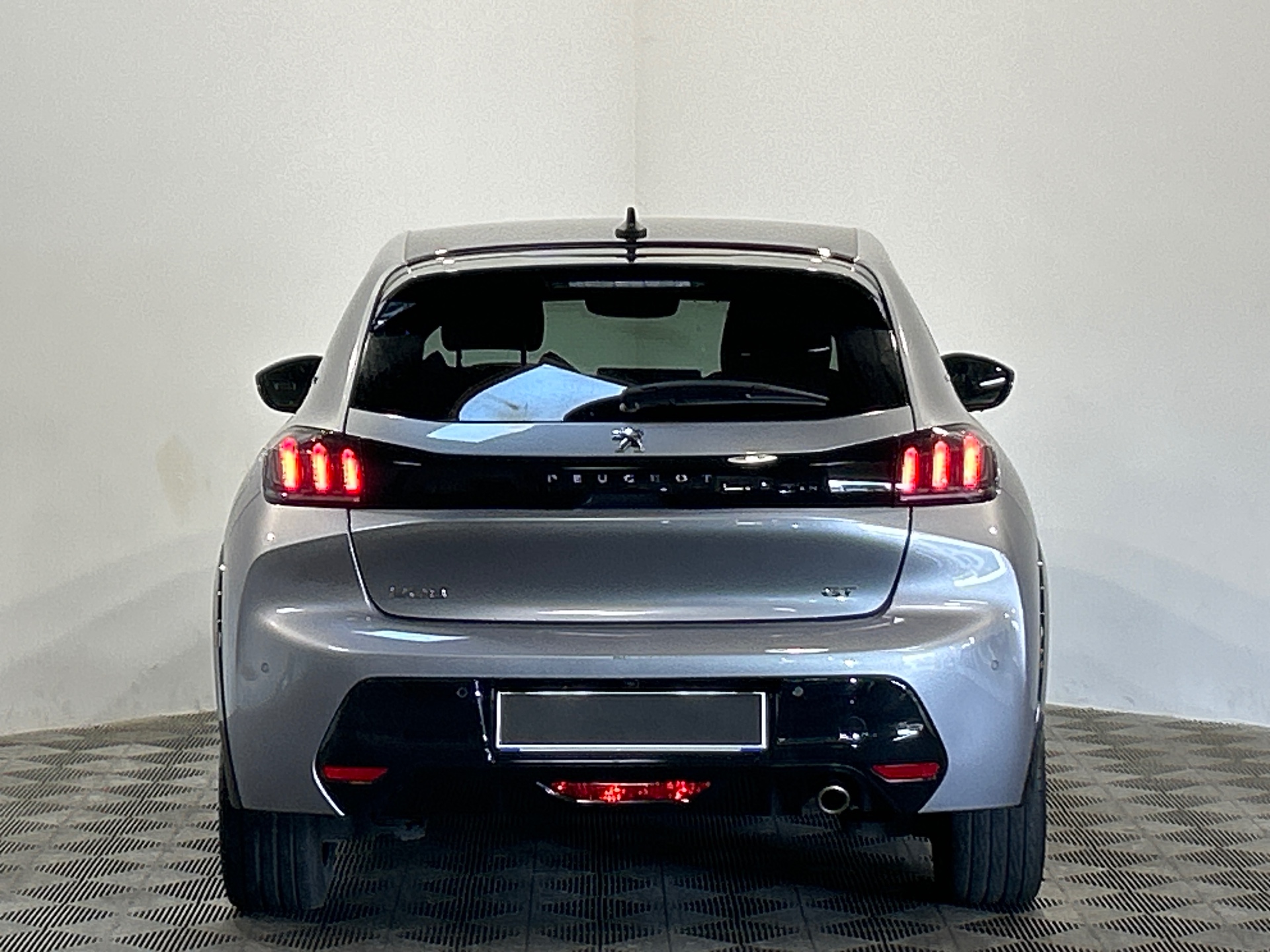 PEUGEOT 208 GT PURETECH 100 S&S BVM6
