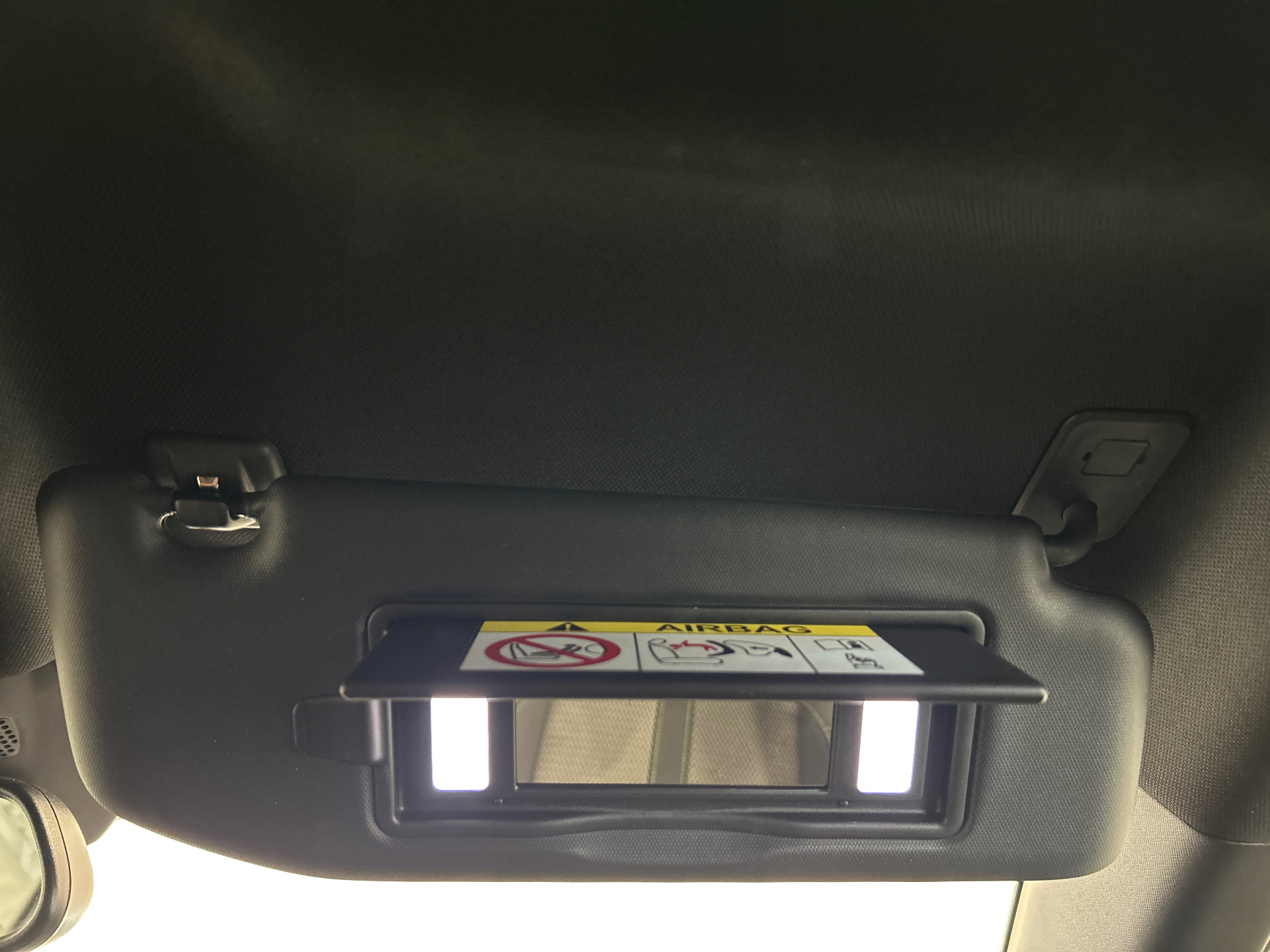 PEUGEOT 2008 GT Hybrid 145 ch e-DCS6