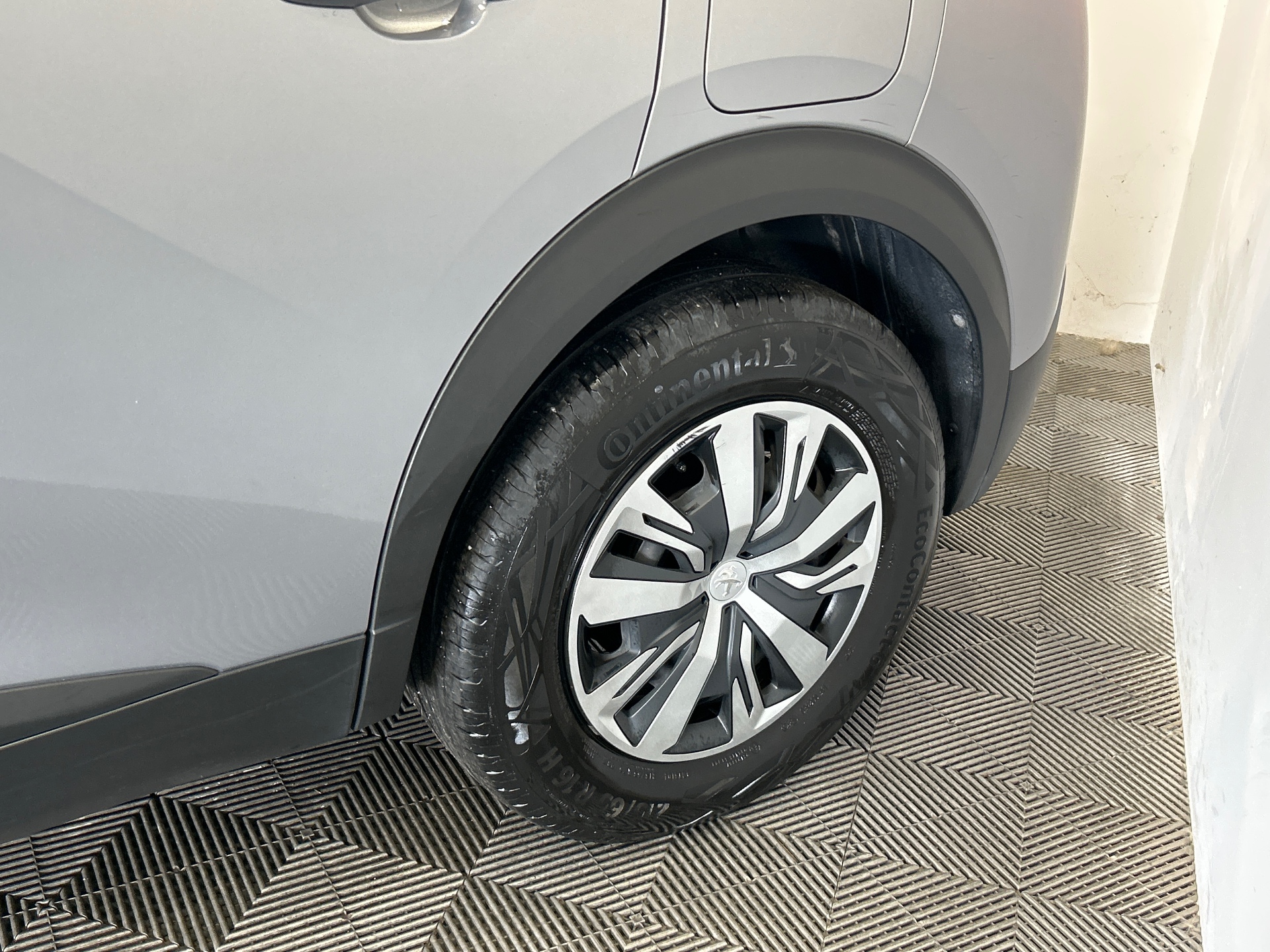 PEUGEOT 2008 ELECTRIQUE 136 ch Active Pack — expertise