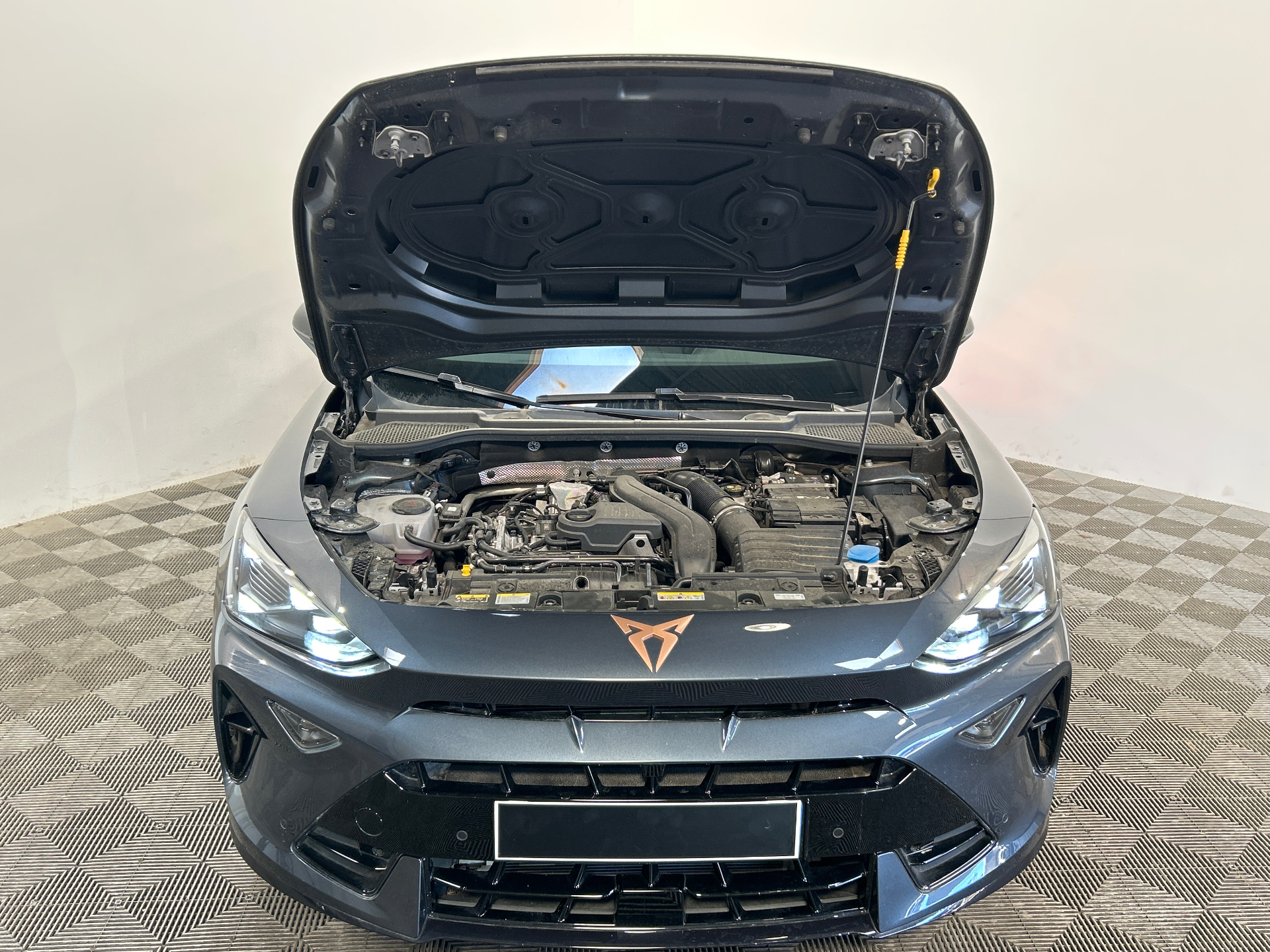 CUPRA FORMENTOR V 1.5 eTSI Hyb 150 DSG — expertise