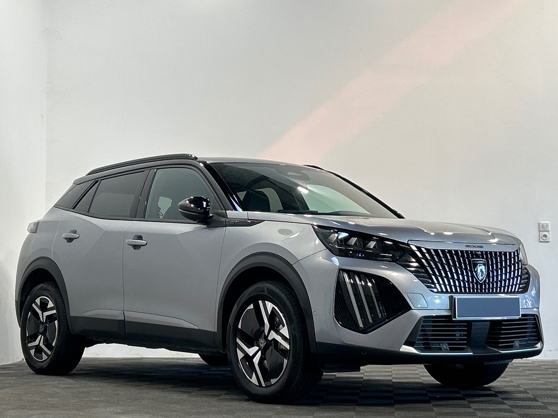 PEUGEOT 2008 GT Hybrid 145 ch e-DCS6