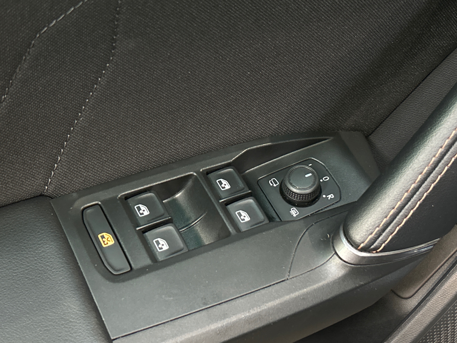 CUPRA FORMENTOR V 1.5 eTSI Hyb 150 DSG