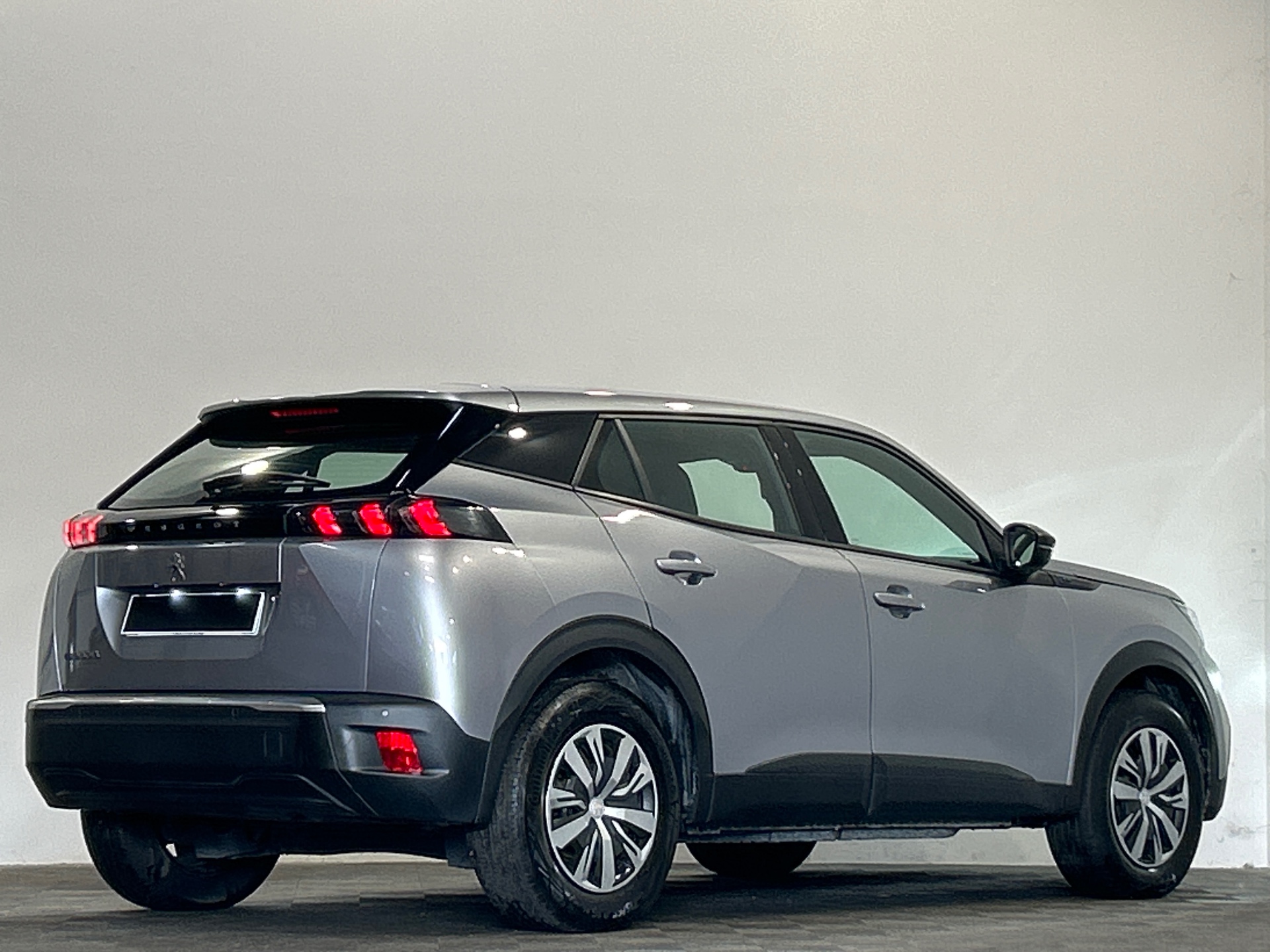 PEUGEOT 2008 ELECTRIQUE 136 ch Active Pack