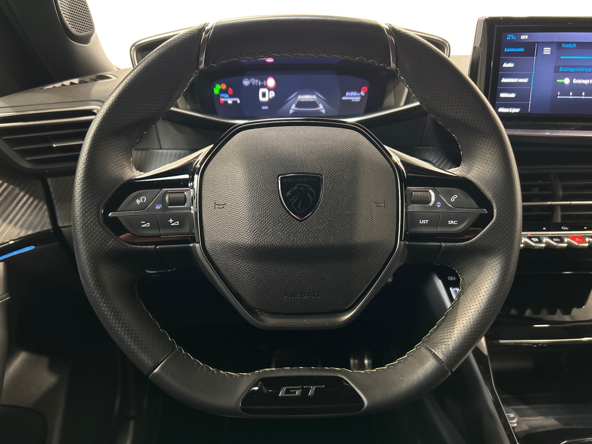 PEUGEOT 2008 GT Hybrid 145 ch e-DCS6