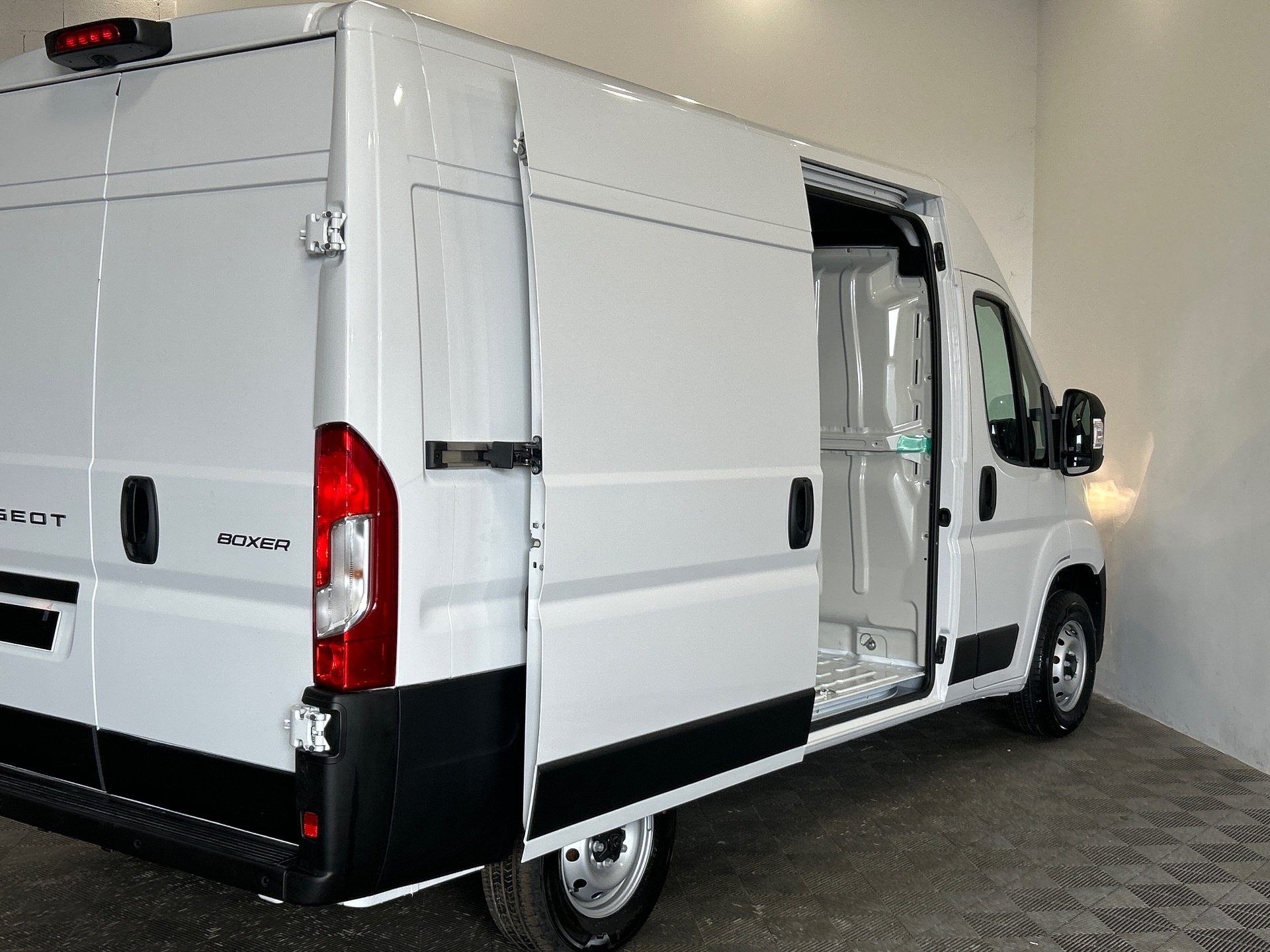 PEUGEOT BOXER FOURGON FG L2H2 3.5T  2.2 Diesel 140 cv Manuale