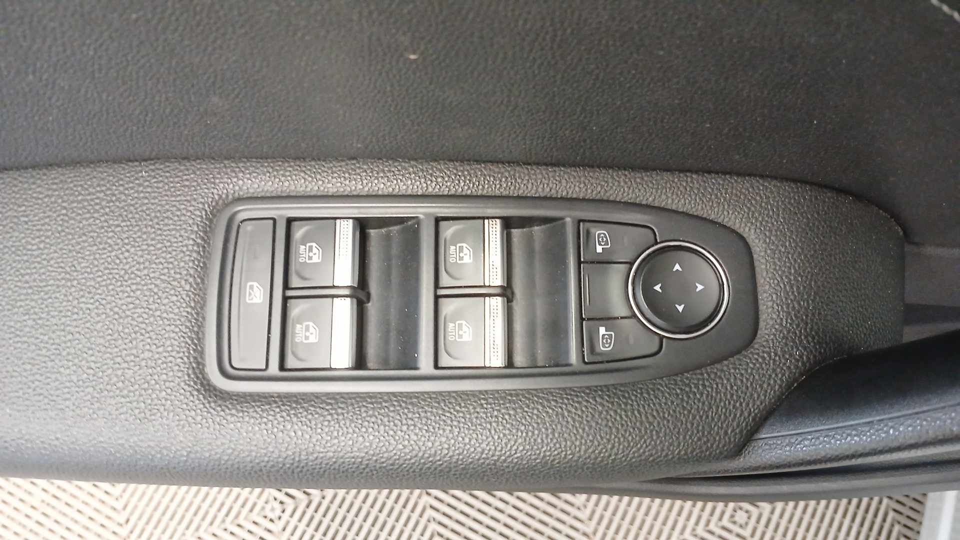 RENAULT CAPTUR E-Tech full hybrid 145 Techno