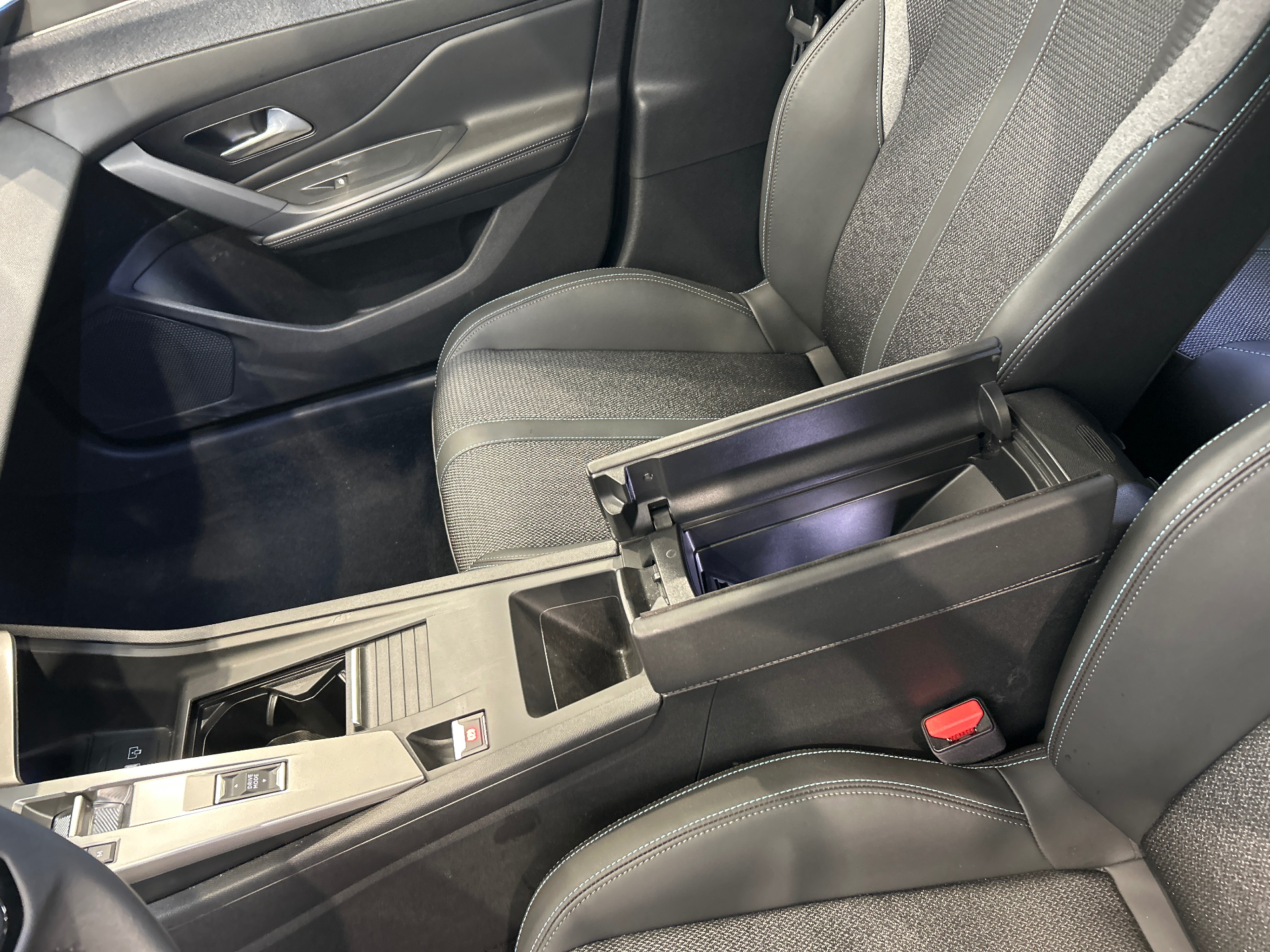 PEUGEOT 308 Allure BlueHDI 130 ch S&S EAT8