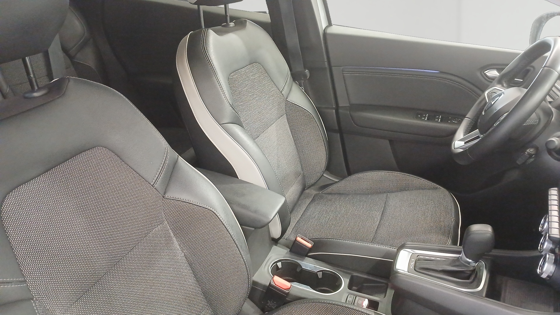 RENAULT CAPTUR E-Tech full hybrid 145 Techno