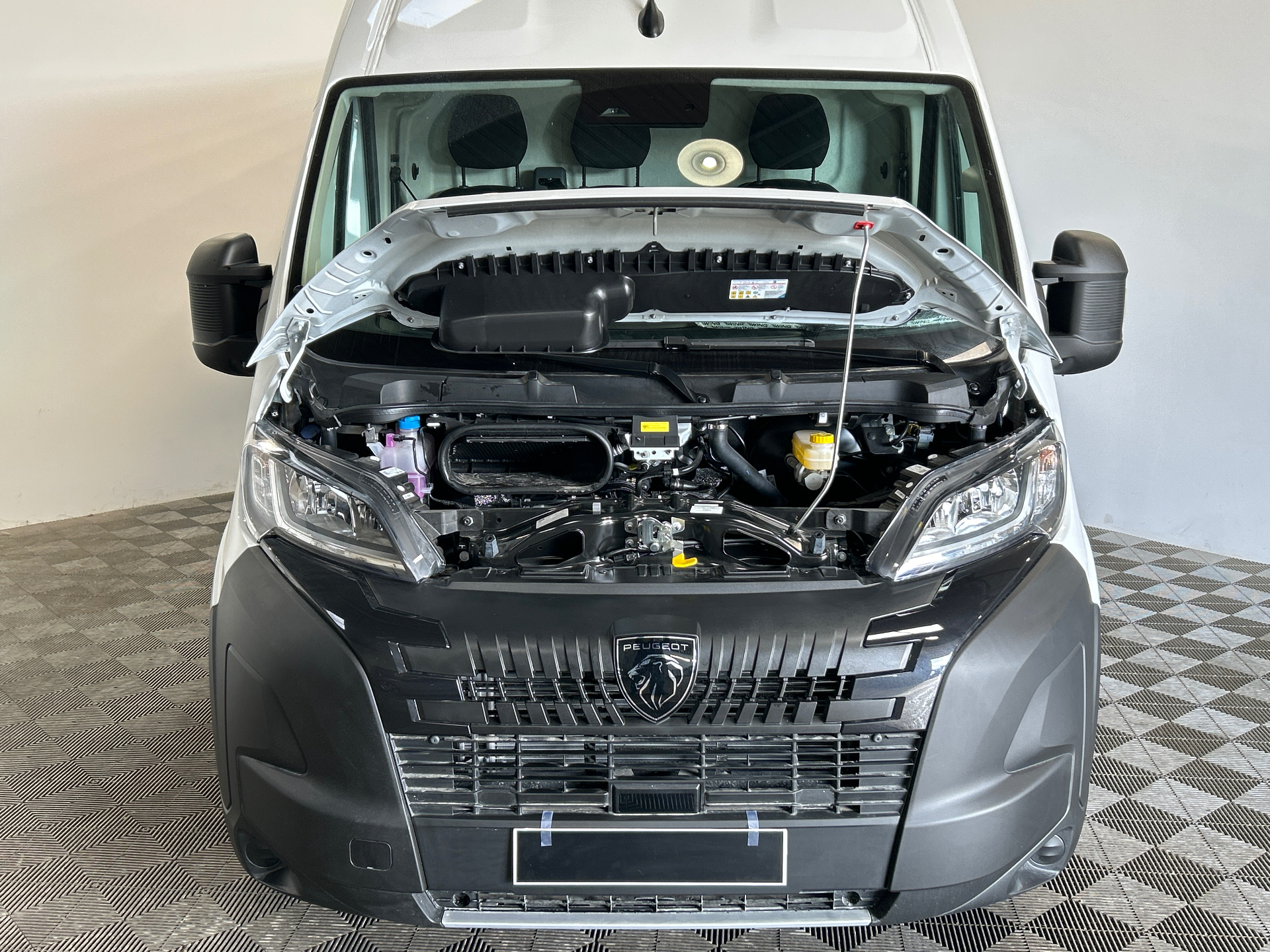 PEUGEOT BOXER FOURGON FG L2H2 3.5T  2.2 Diesel 140 cv Manuale — expertise